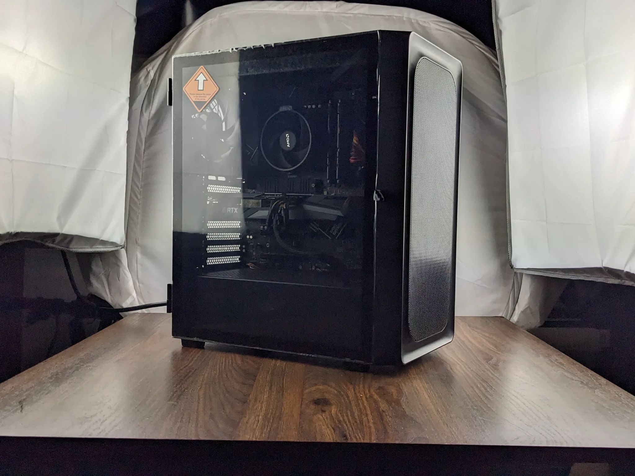 Custom 3060TI, AM5 Ryzen 5 8600G, 2x8GB 6000mhz, 1TB NVMe
