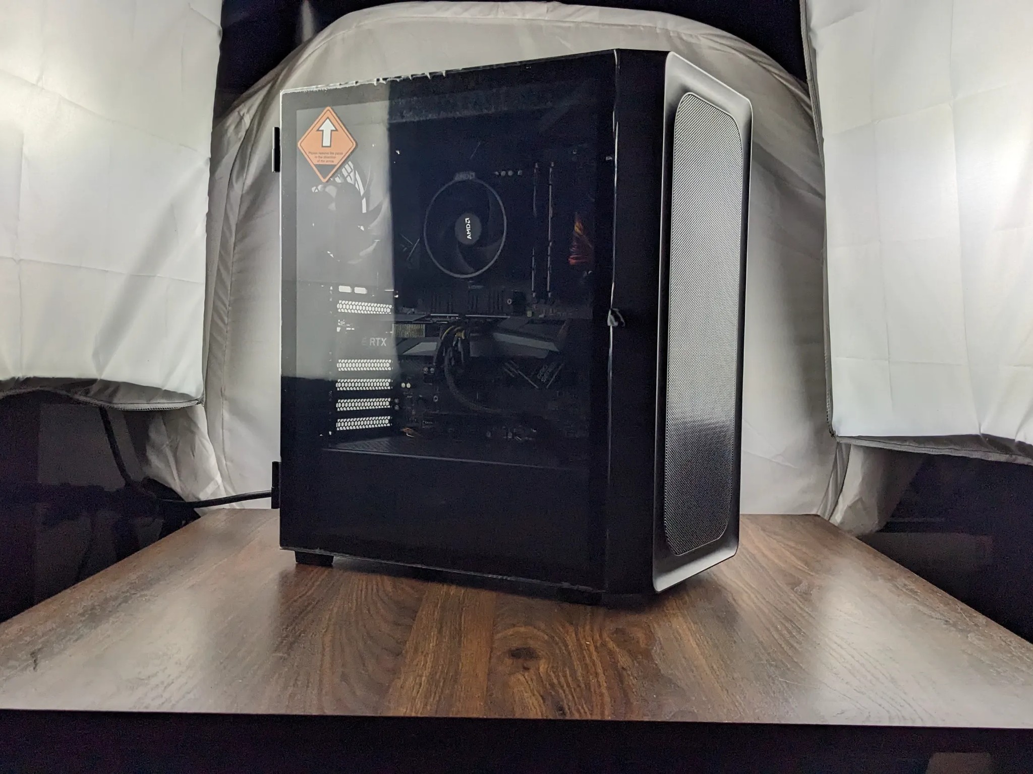 Custom 3060TI, AM5 Ryzen 5 8600G, 2x8GB 6000mhz, 1TB NVMe