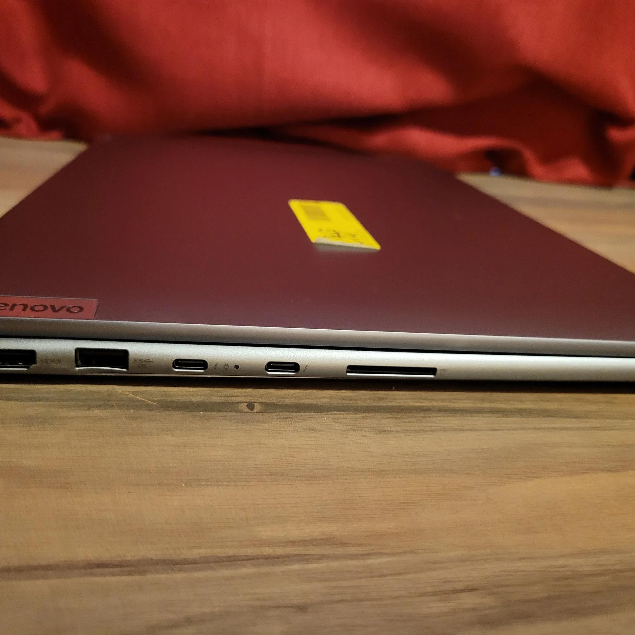 Lenovo Yoga 7i Touch Screen Laptop - 12th Gen Evo i7 - 16" 2k - Model 16IAP7