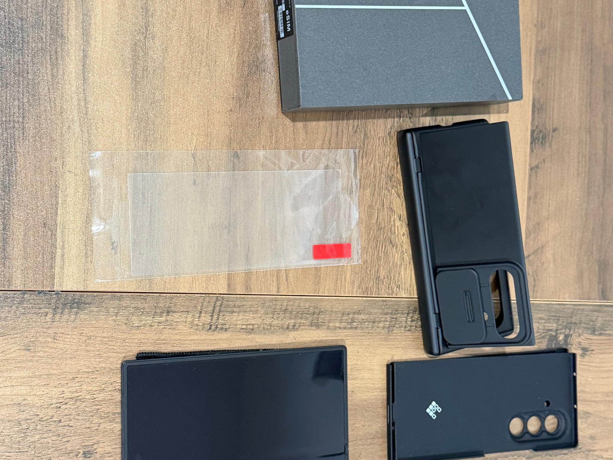 Samsung Z Fold 7 - Pristine Condition