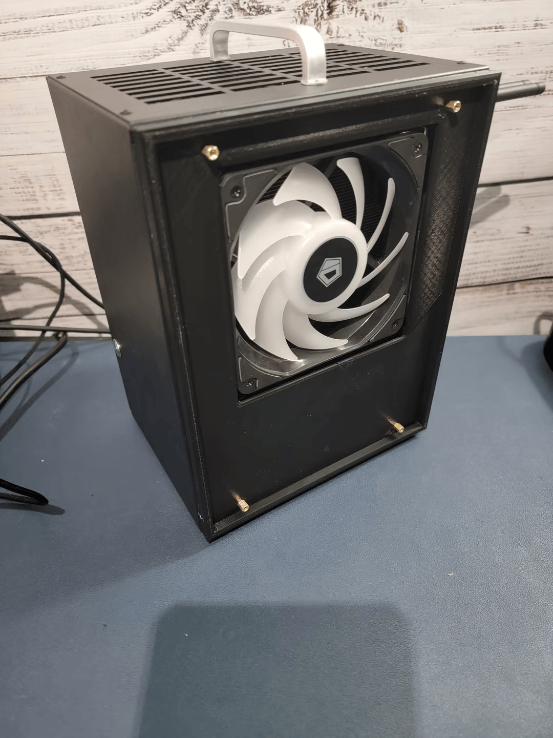 Lil' Slugger: (R5 3600 + RTX 3060) Custom SFF ITX Gaming PC