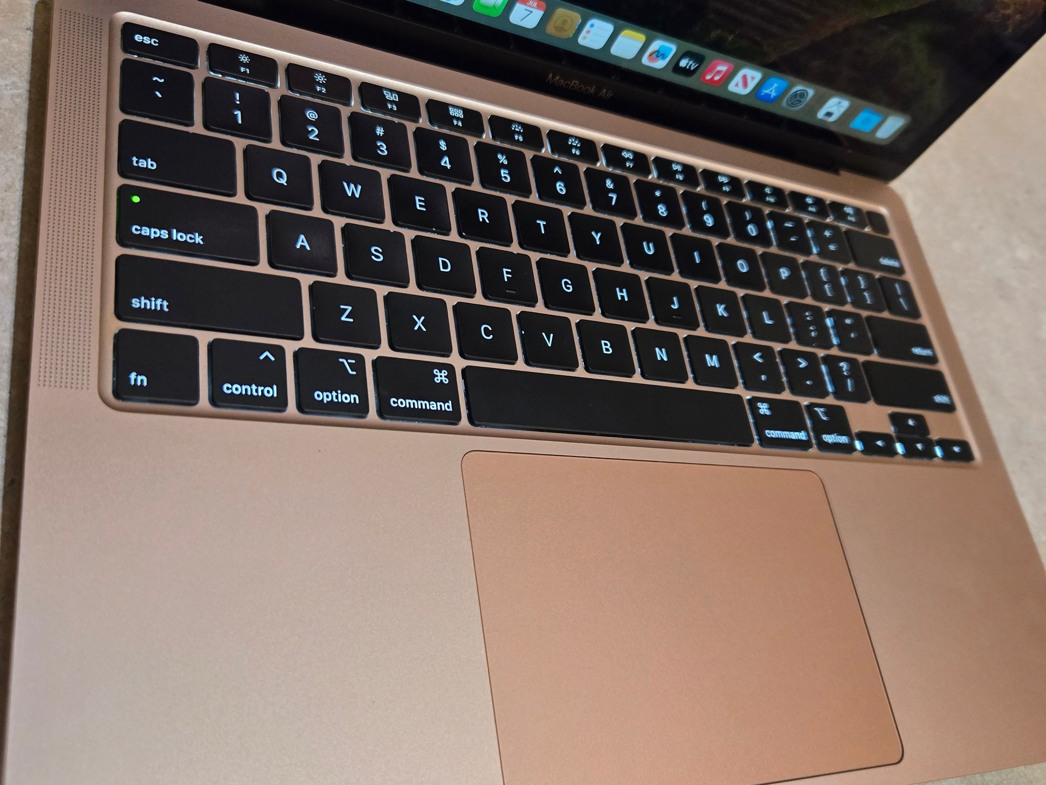 Apple Macbook Air 13 inch Laptop - 2020 - 256GB SSD - intel i3 - Model A2179
