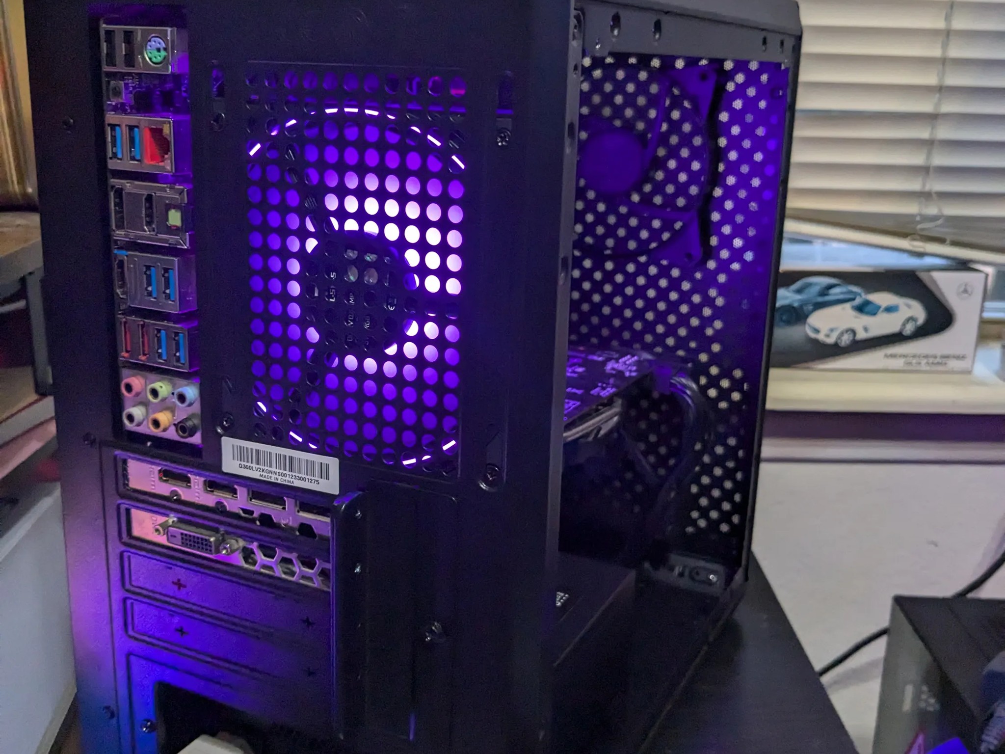 FREE SHIP || Starter Cube || i7-4790, 16GB RAM, RX 480 4GB, 512GB SSD, New PSU, WiFi, RGB, Win10