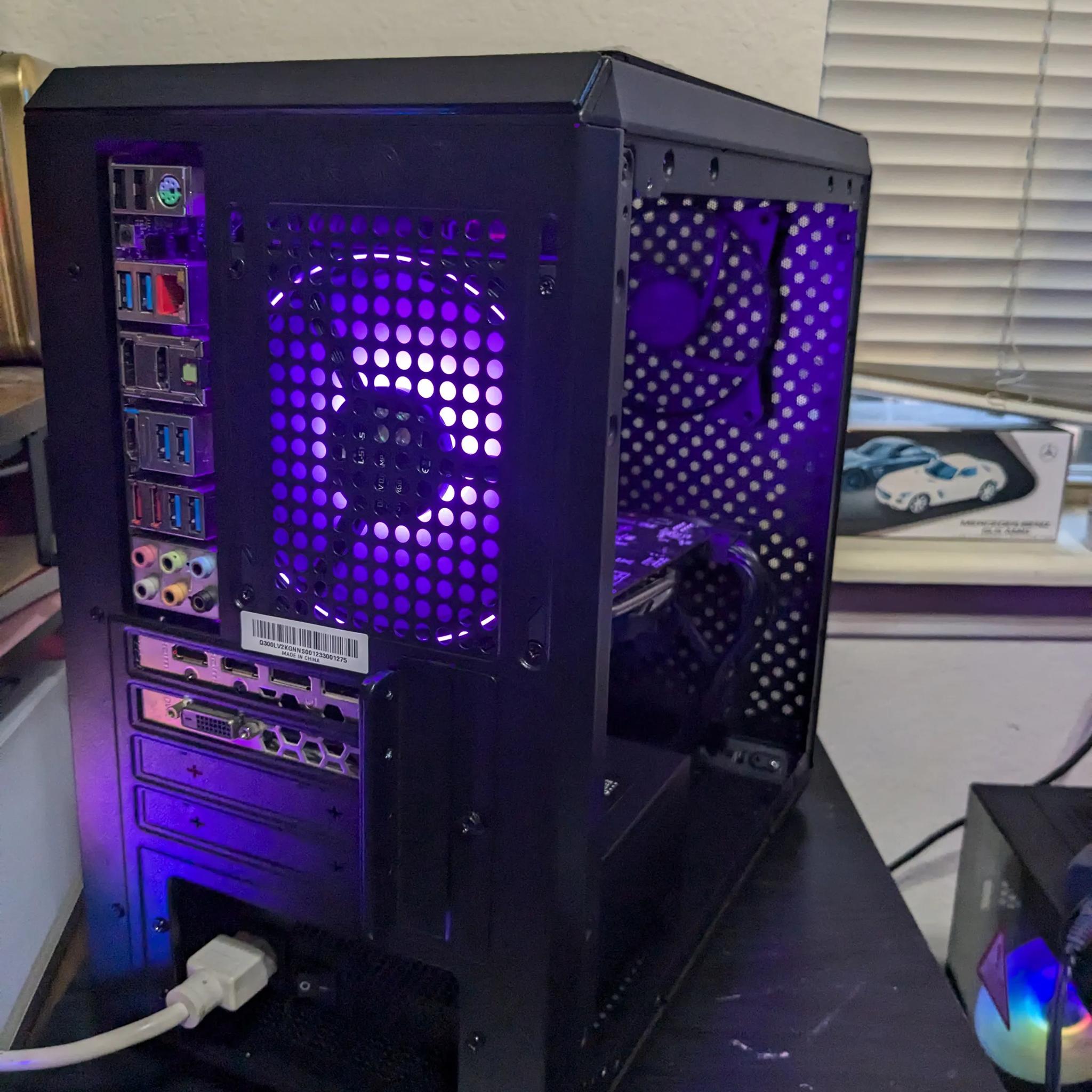 FREE SHIP || Starter Cube || i7-4790, 16GB RAM, RX 480 4GB, 512GB SSD, New PSU, WiFi, RGB, Win10