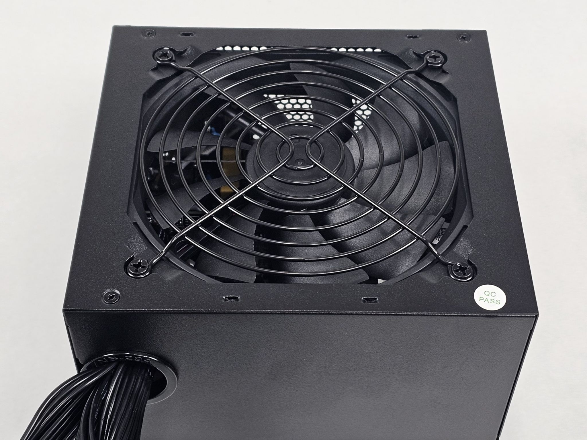 650 Watt PSU Montech Alpha Gold 650 Power Supply
