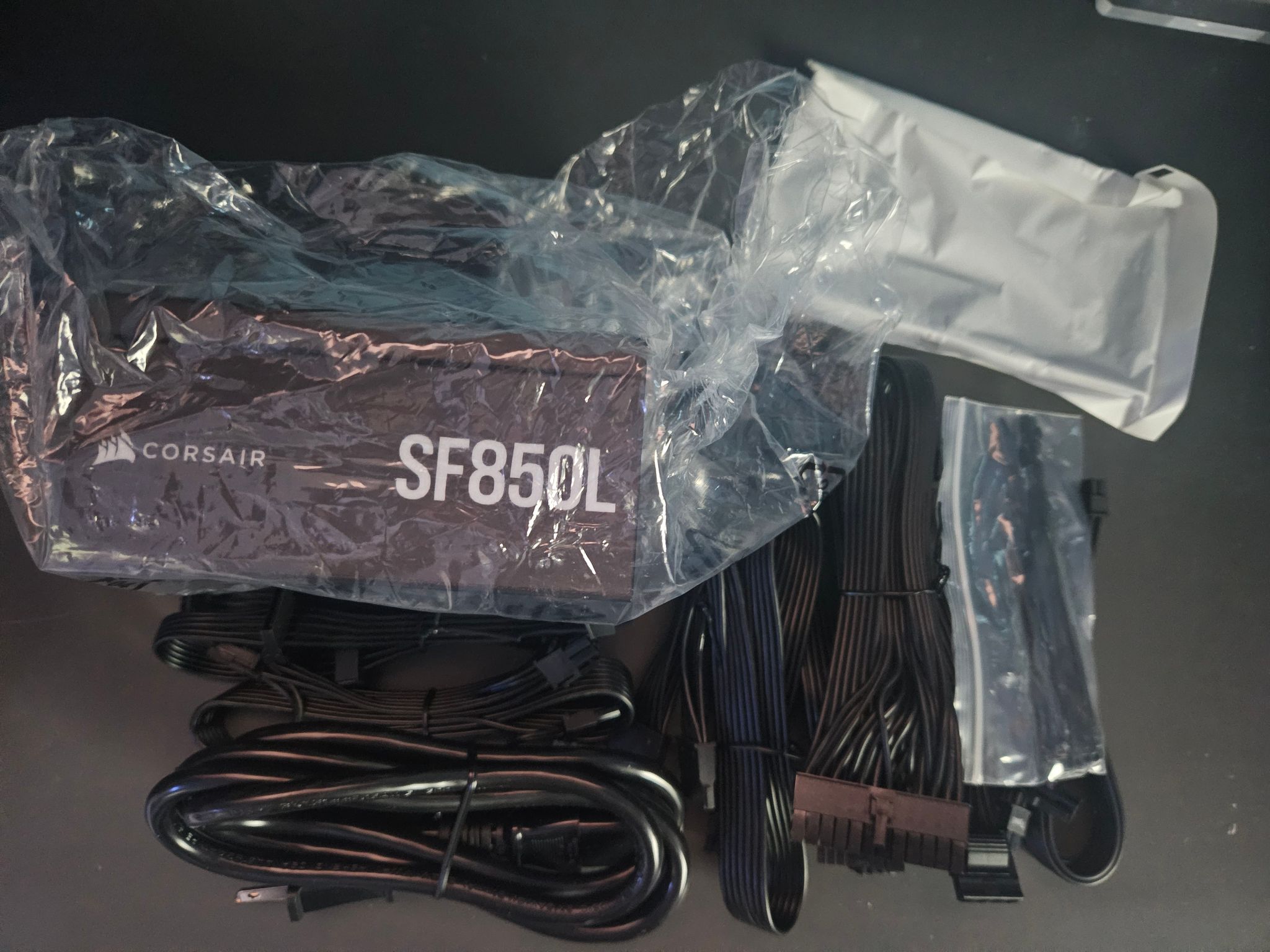 SF-L Series™ SF850L Fully Modular Low-Noise SFX Power Supply