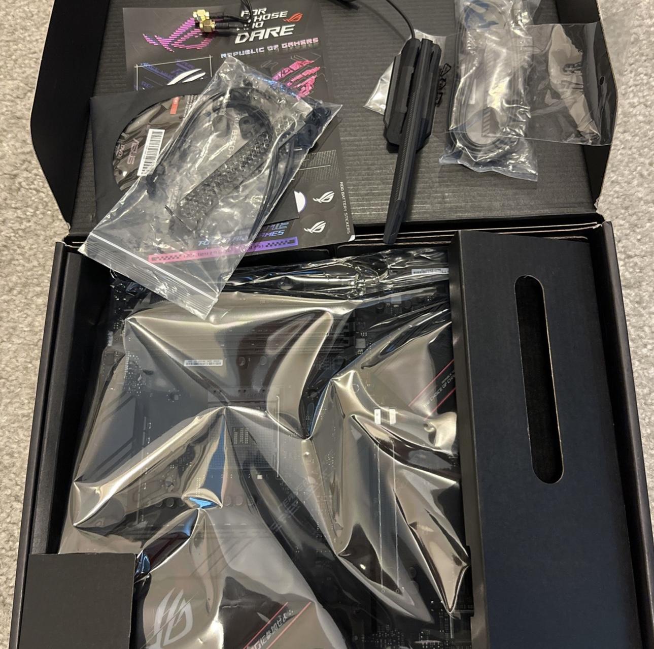 ASUS ROG Strix B550-F Gaming AMD AM4 Zen 3 Ryzen 5000 & 3rd Gen Ryzen ATX Gaming Motherboard