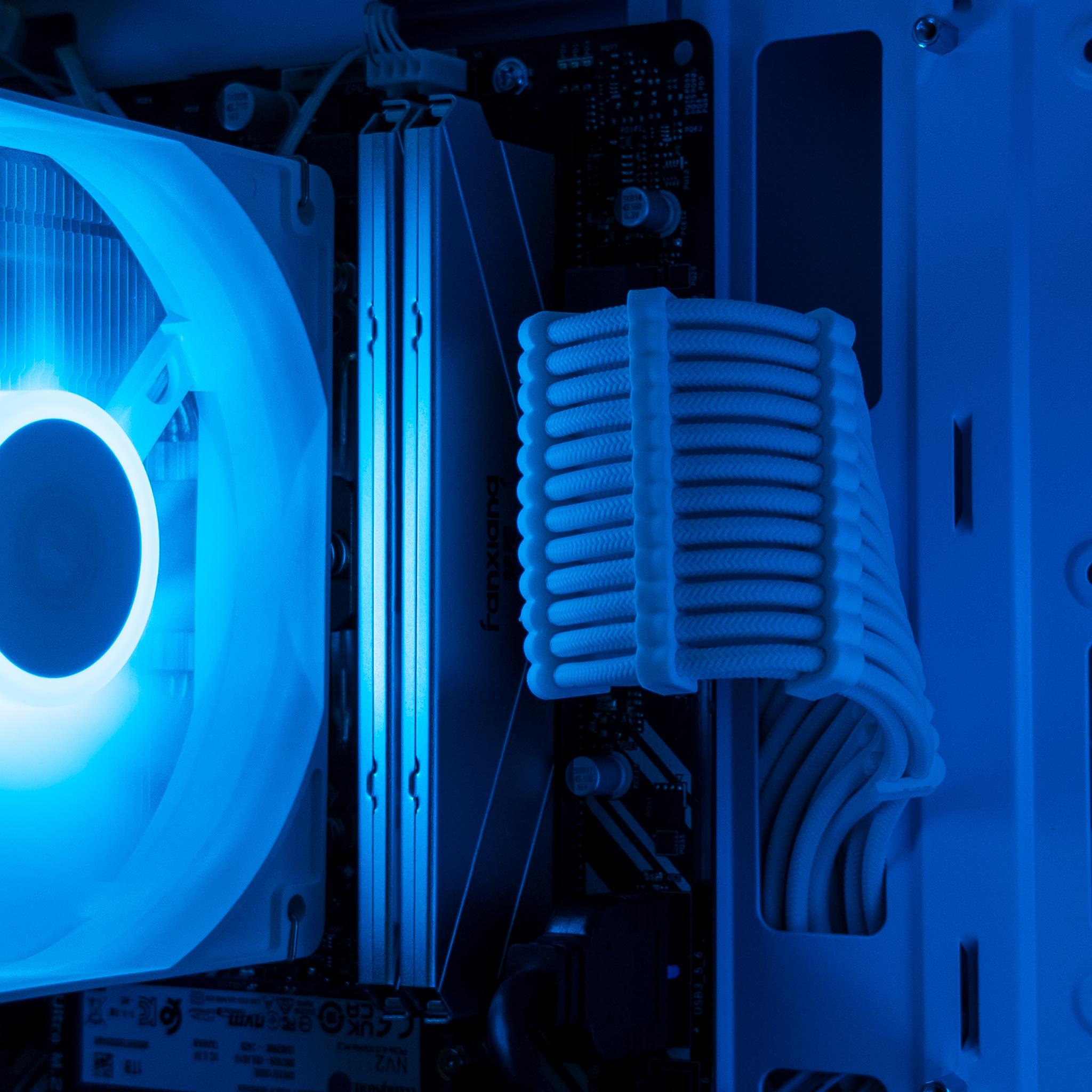 🤍🖤 RTX 4060 / Ryzen 5 5600 / 32GB Gaming PC 🖤🤍