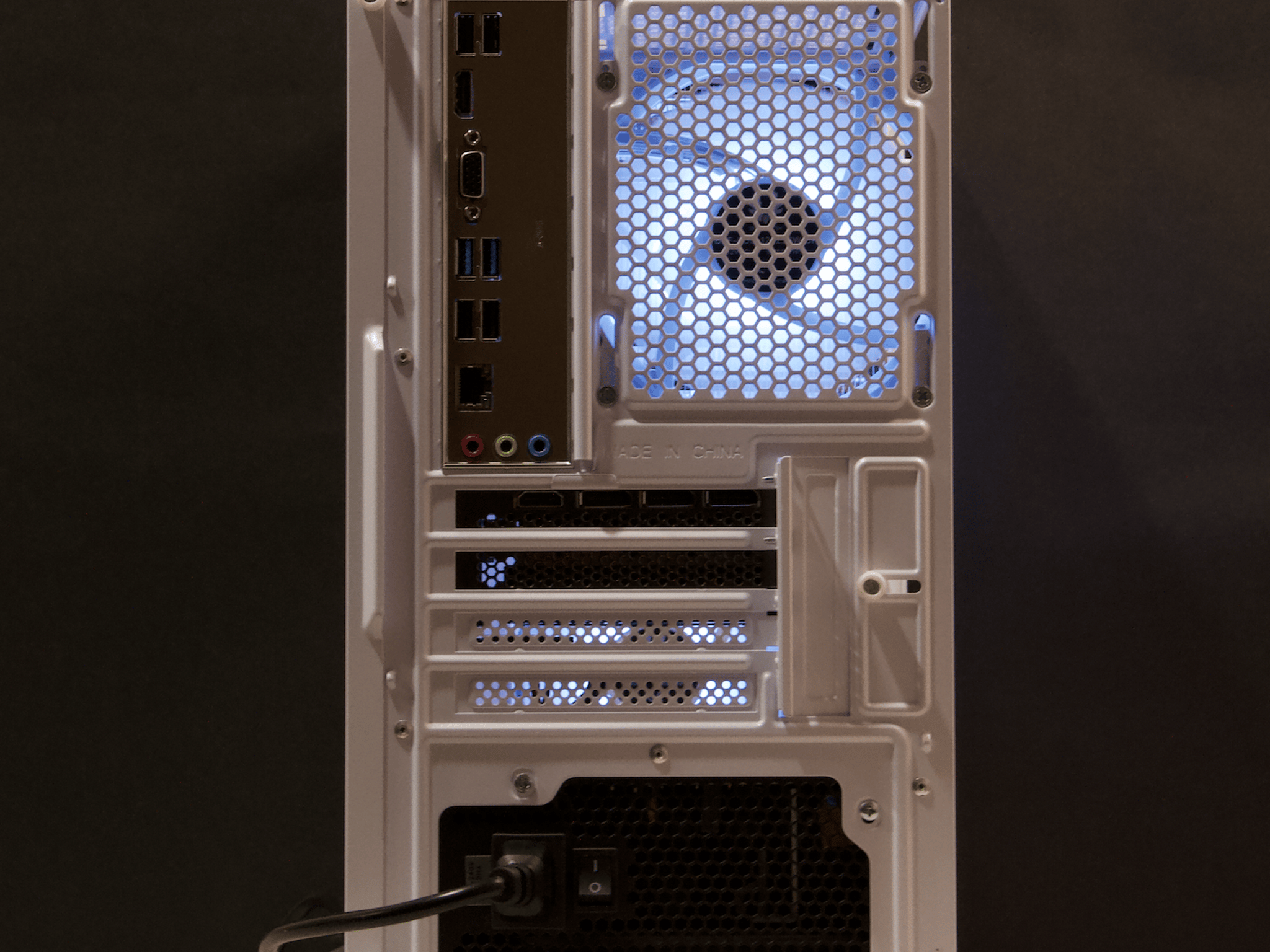 RTX 3080, Ryzen 7 3700X, 32GB DDR4, 1TB NVMe SSD, WiFi - Custom Gaming PC