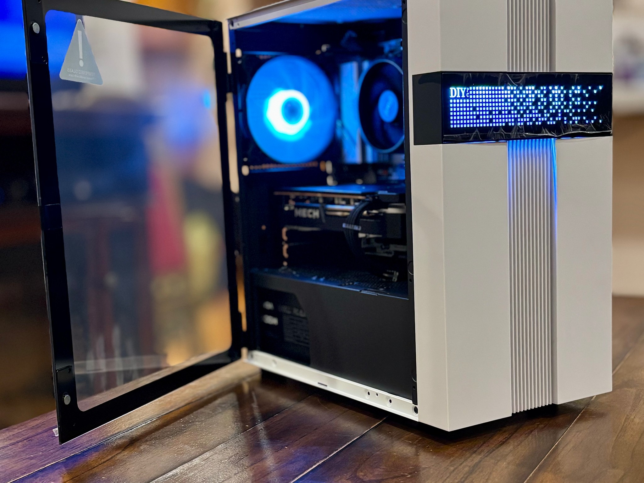 White Gaming PC 1440p/ 1080p 100+ FPS WARZONE & FORTNITE Micro-ATX Mid Tower (Built in RGB Lighting)