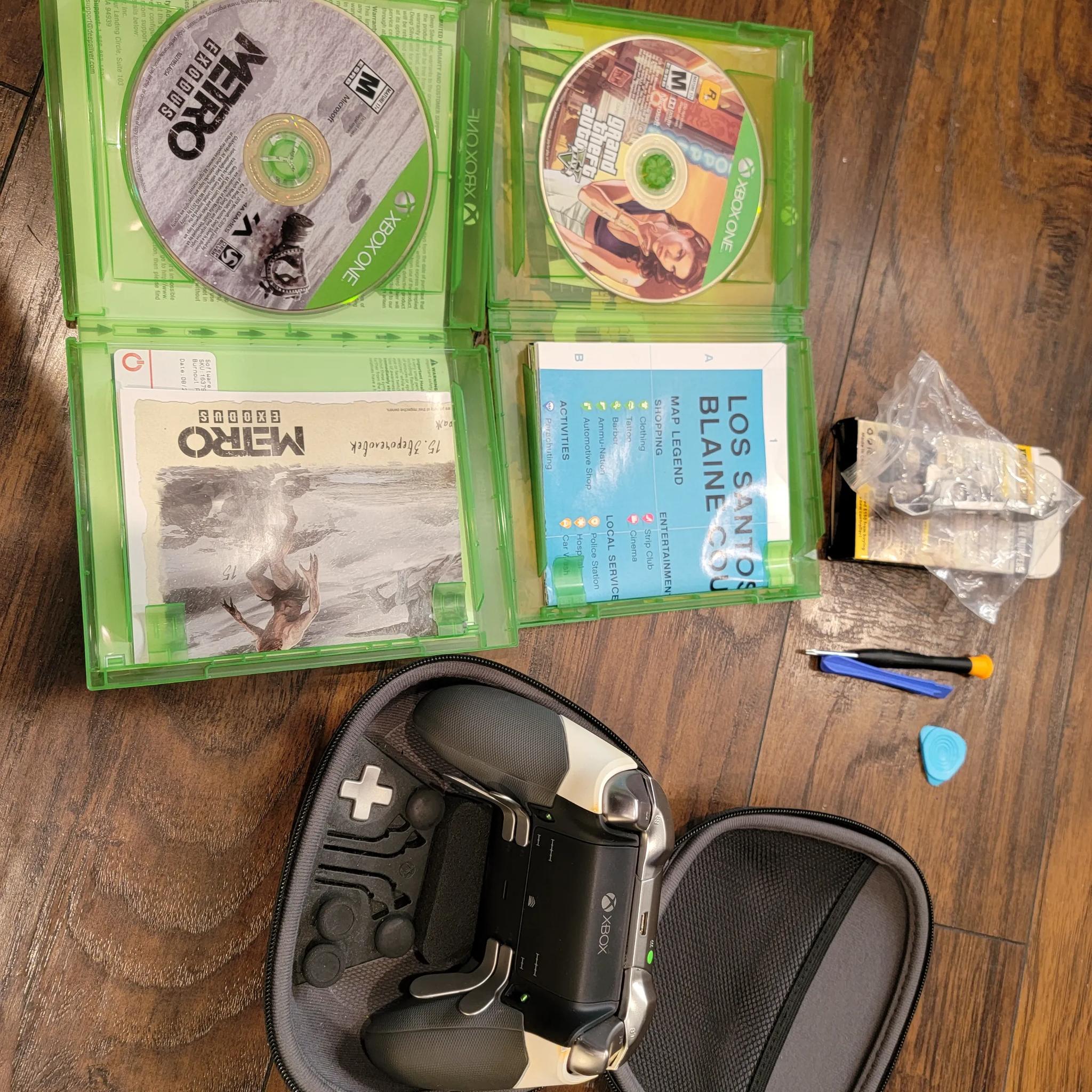 Xbox one with elite series 1 controller and 8 games