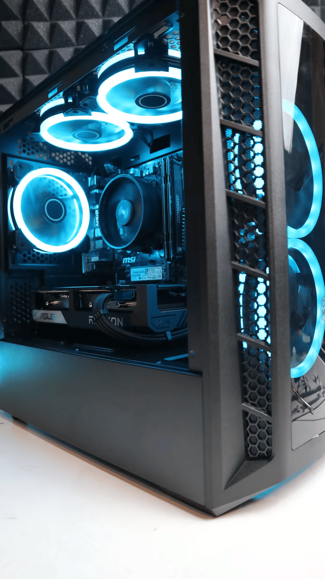 Prithee | Ryzen 7 1700/RX 6600 Gaming PC FREE SHIPPING