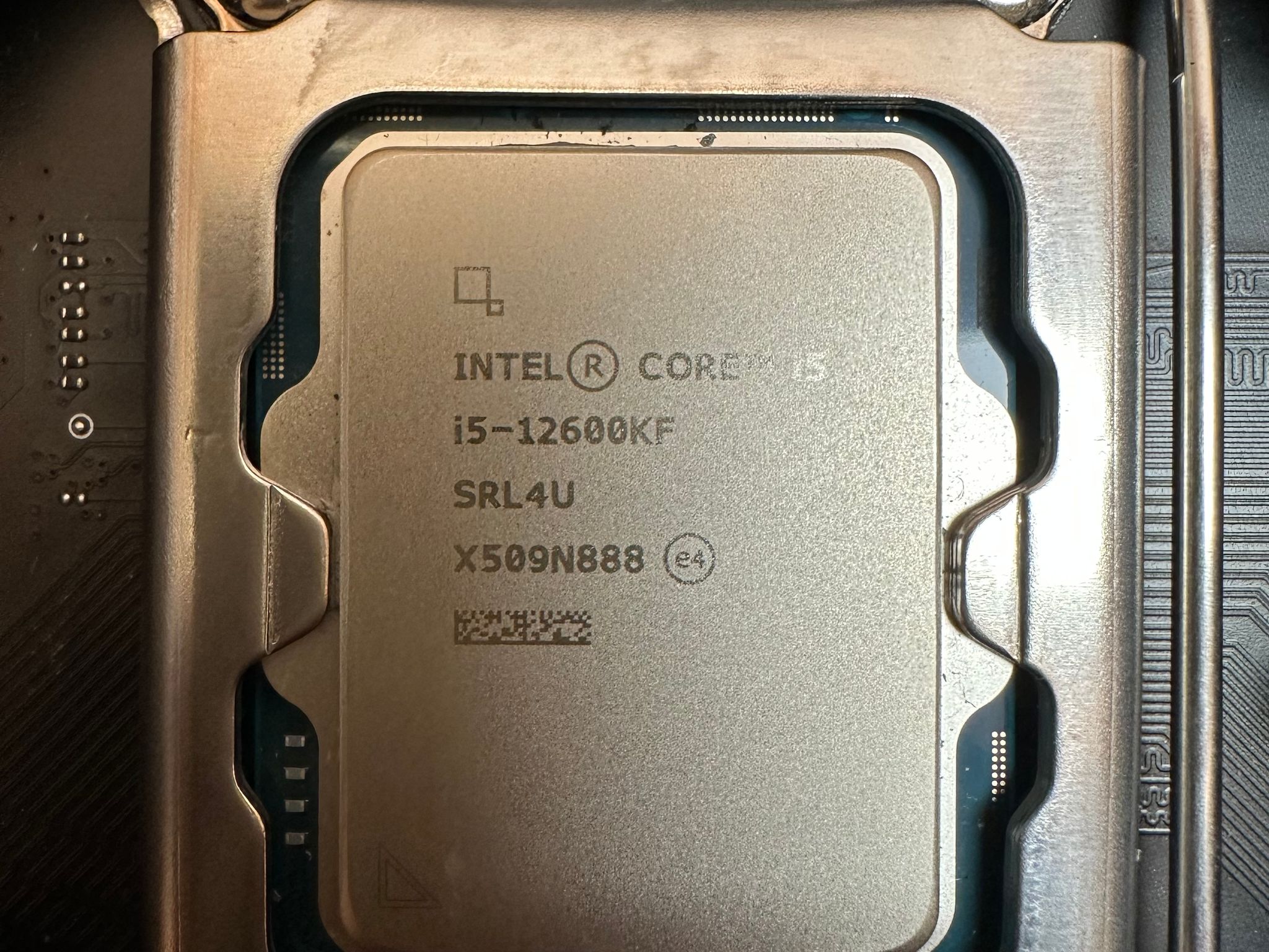 i5 12600kf | Msi z690 Carbon