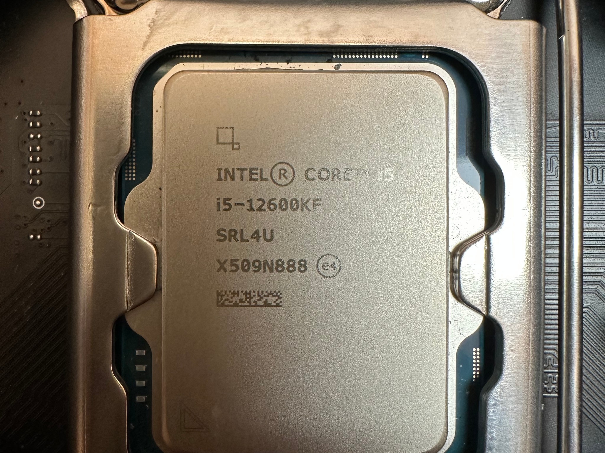 i5 12600kf | Msi z690 Carbon