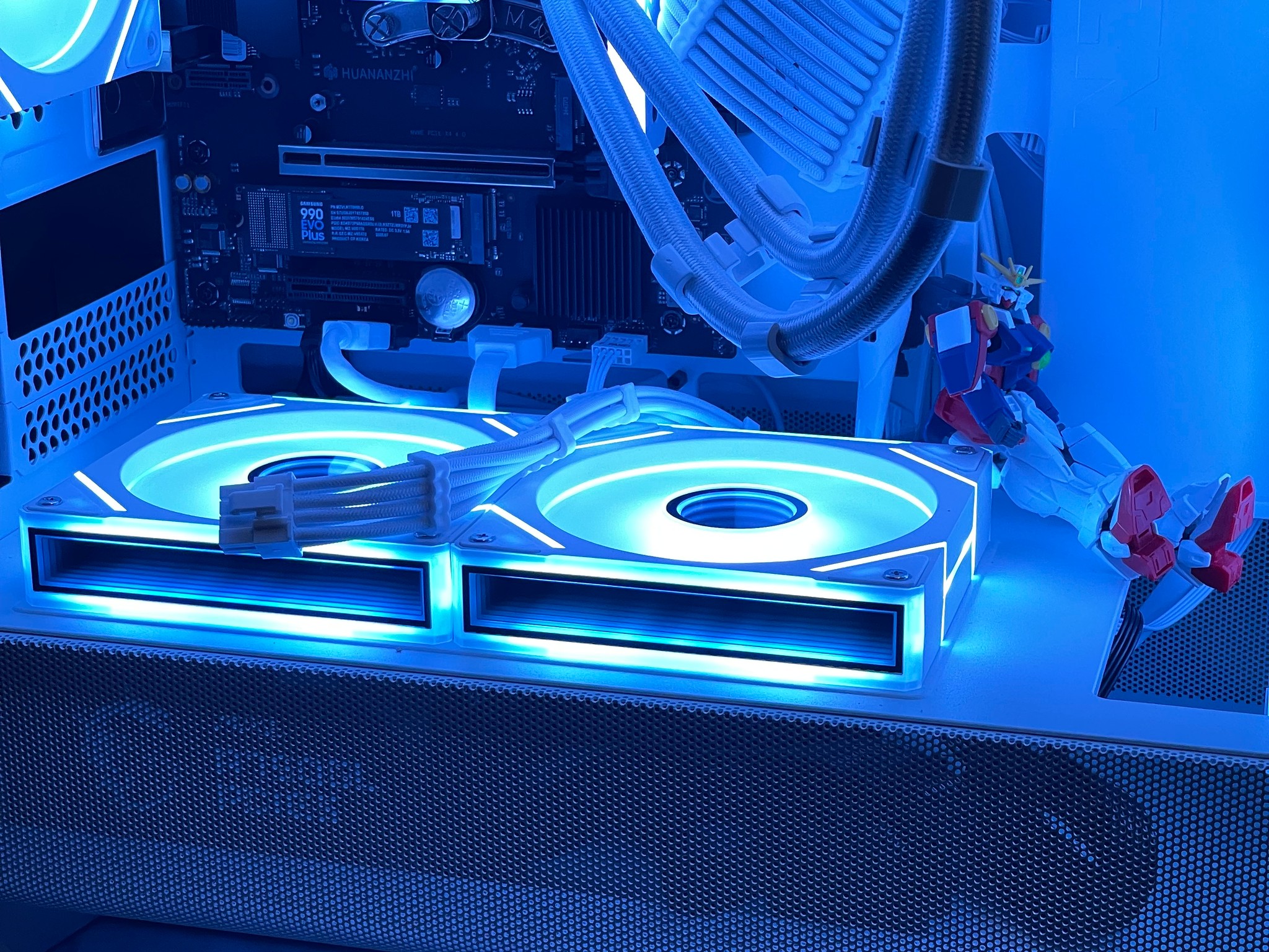 Custom All-White AM5 Gaming PC | Ryzen 5 7600X, 32GB DDR5, 1TB SSD (NO GPU!)