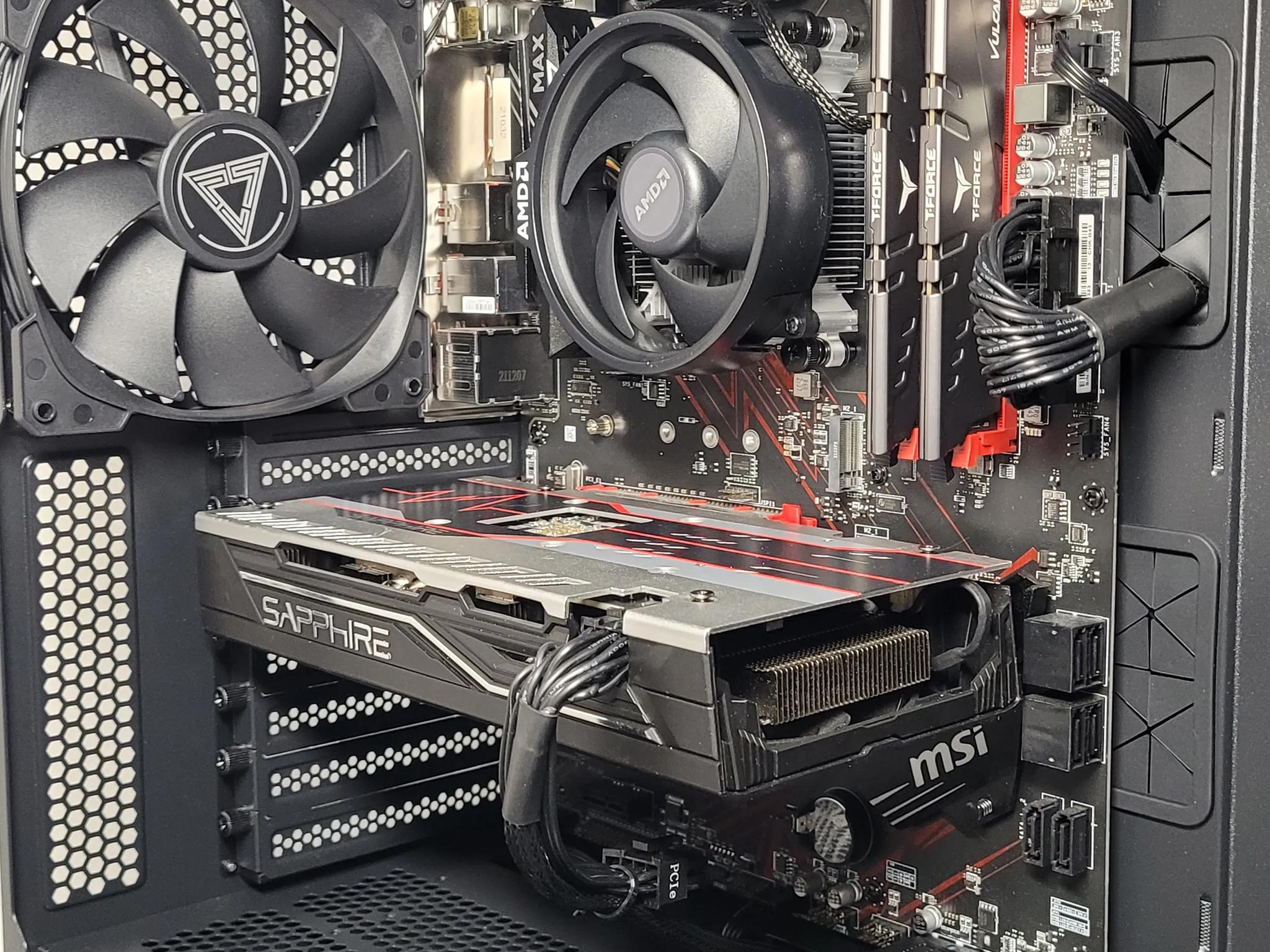 Black Sapphire // Ryzen 5 1500x // RX 580 8GB // 16GB DDR4 // 512GB M.2 NVME