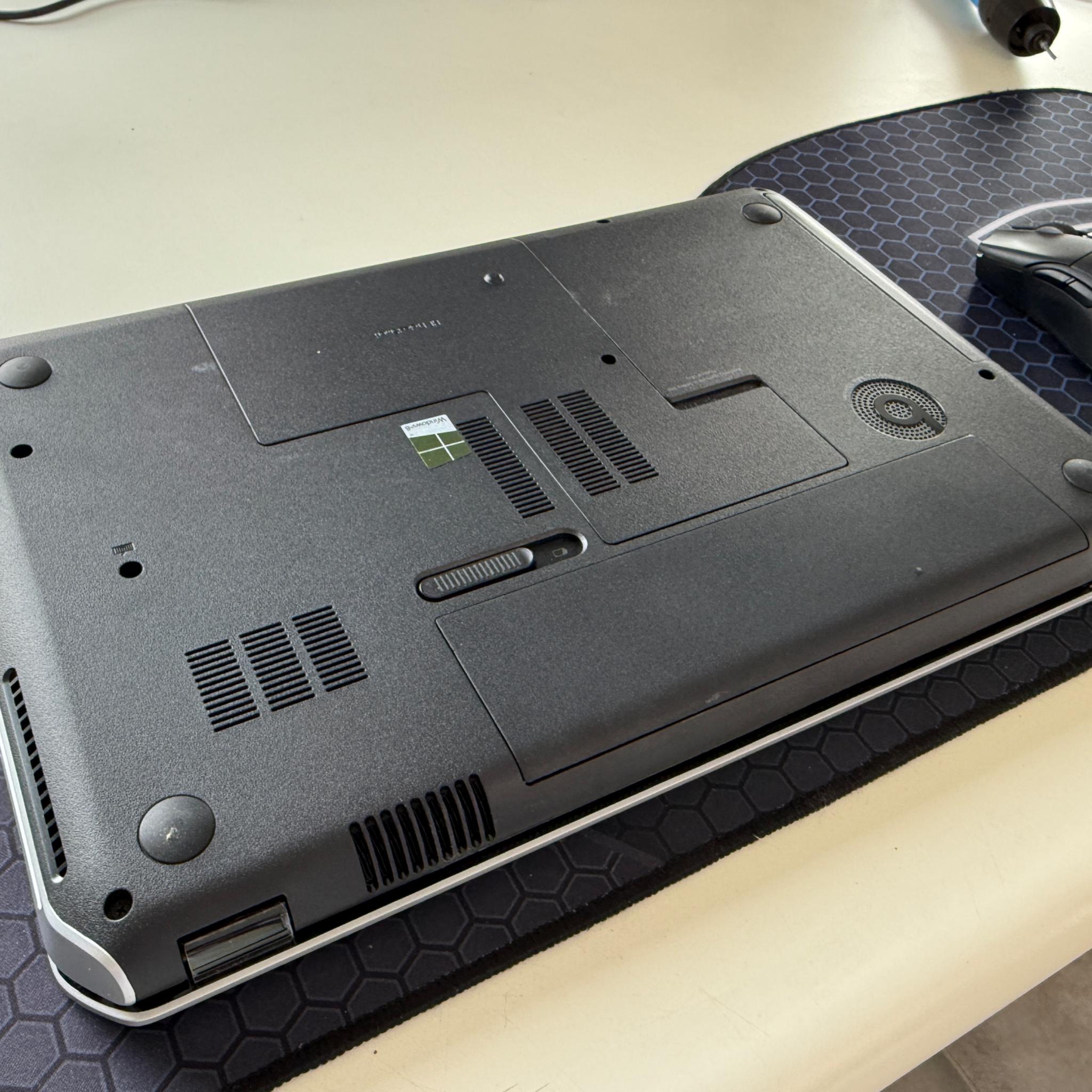 HP Envy dv6- i7-3630QM+HD Graphics 4000+8GB Ram+256 SSD+W10