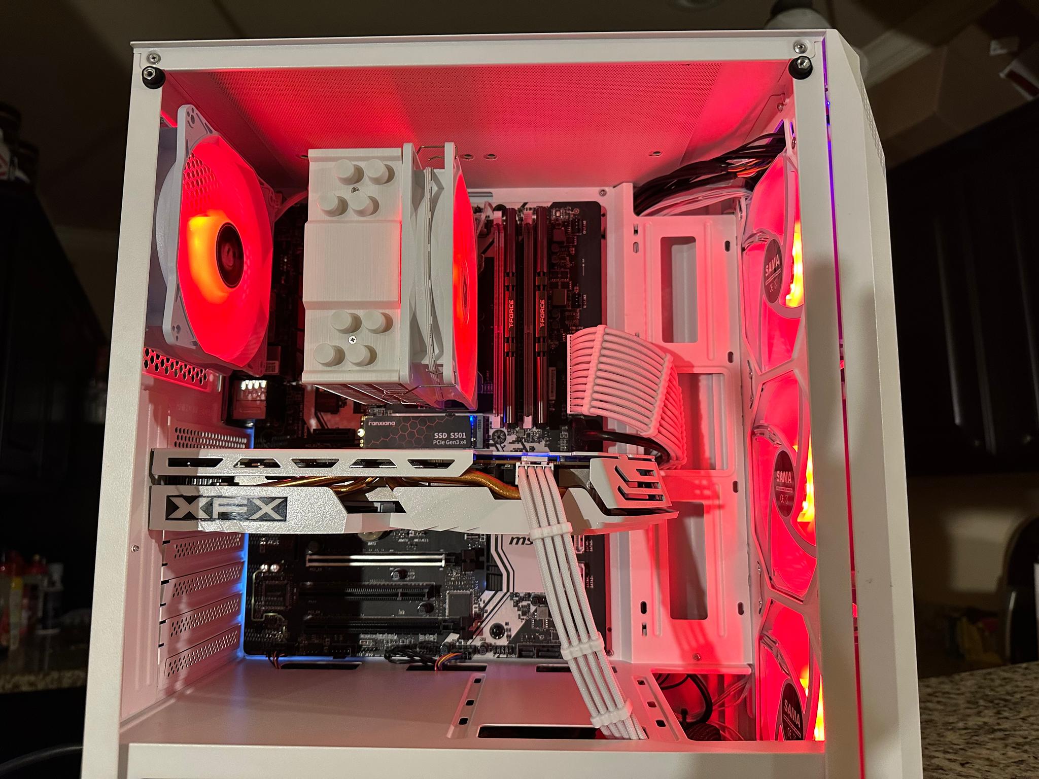 RGB Gaming PC Intel i5-6600k / RX 580 8gb / 16gb Ram