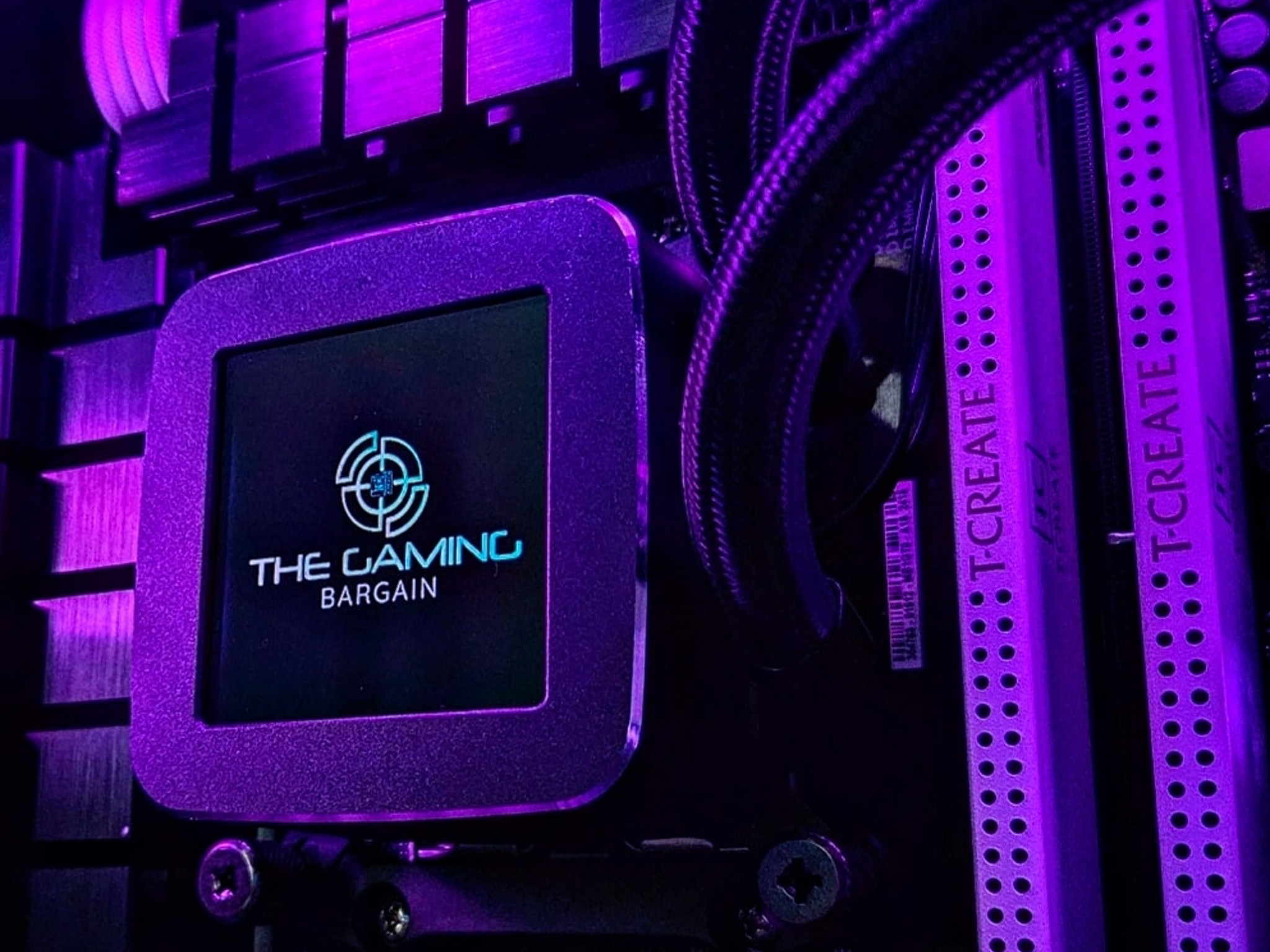RX 7800 XT Gaming PC / Ryzen 7 7700X / 32GB DDR5 / 1TB M.2 NVMe / B650E / Montech King 95 / P30