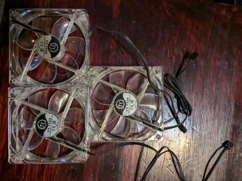 Blue Thermaltake Fans