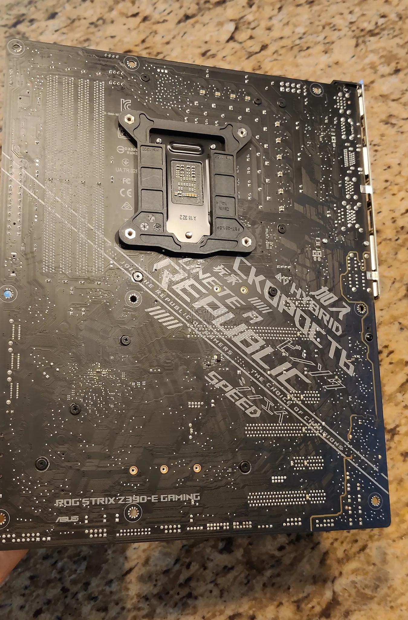 Asus Strix Z390 w/I7 9700k