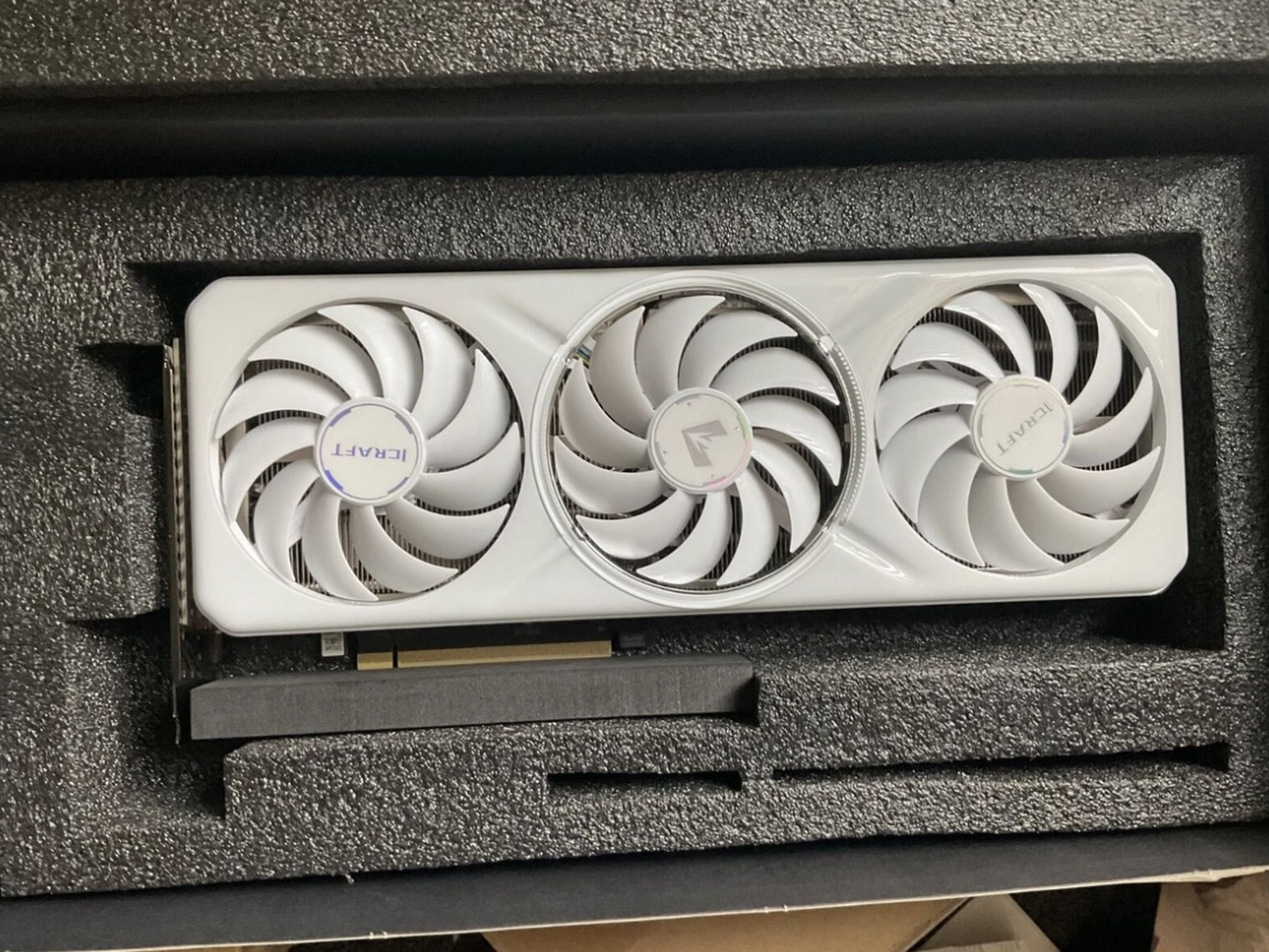 Intel Arc B580 iCraft 12GB MAXSUN GDDR6