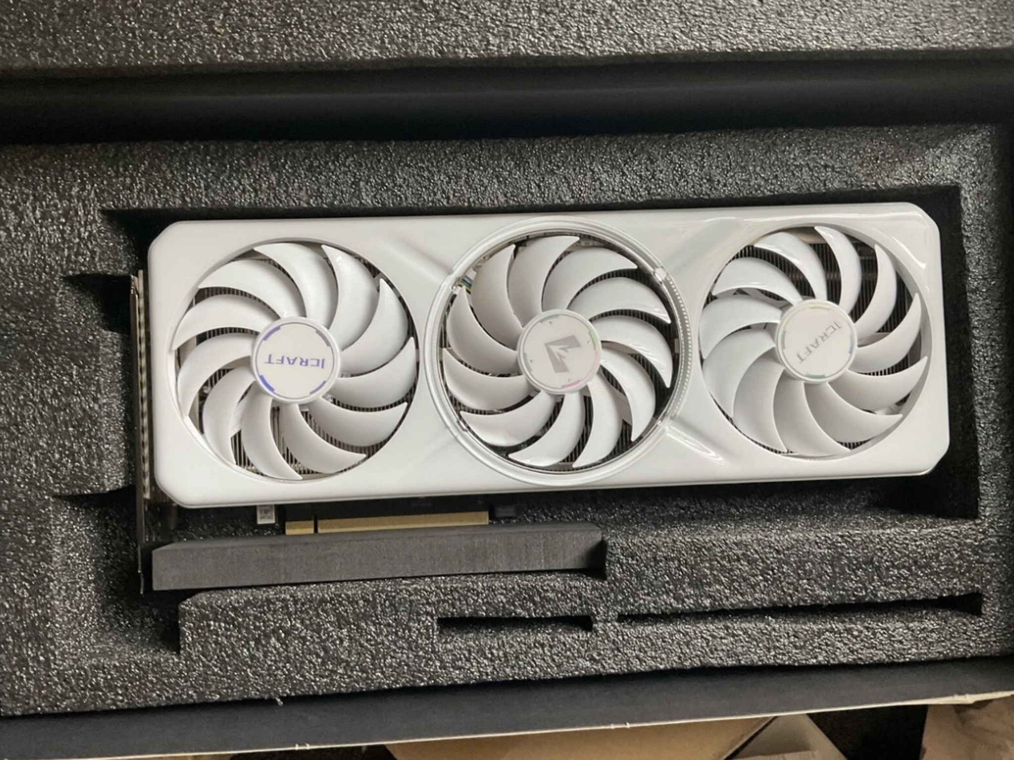 Intel Arc B580 iCraft 12GB MAXSUN GDDR6