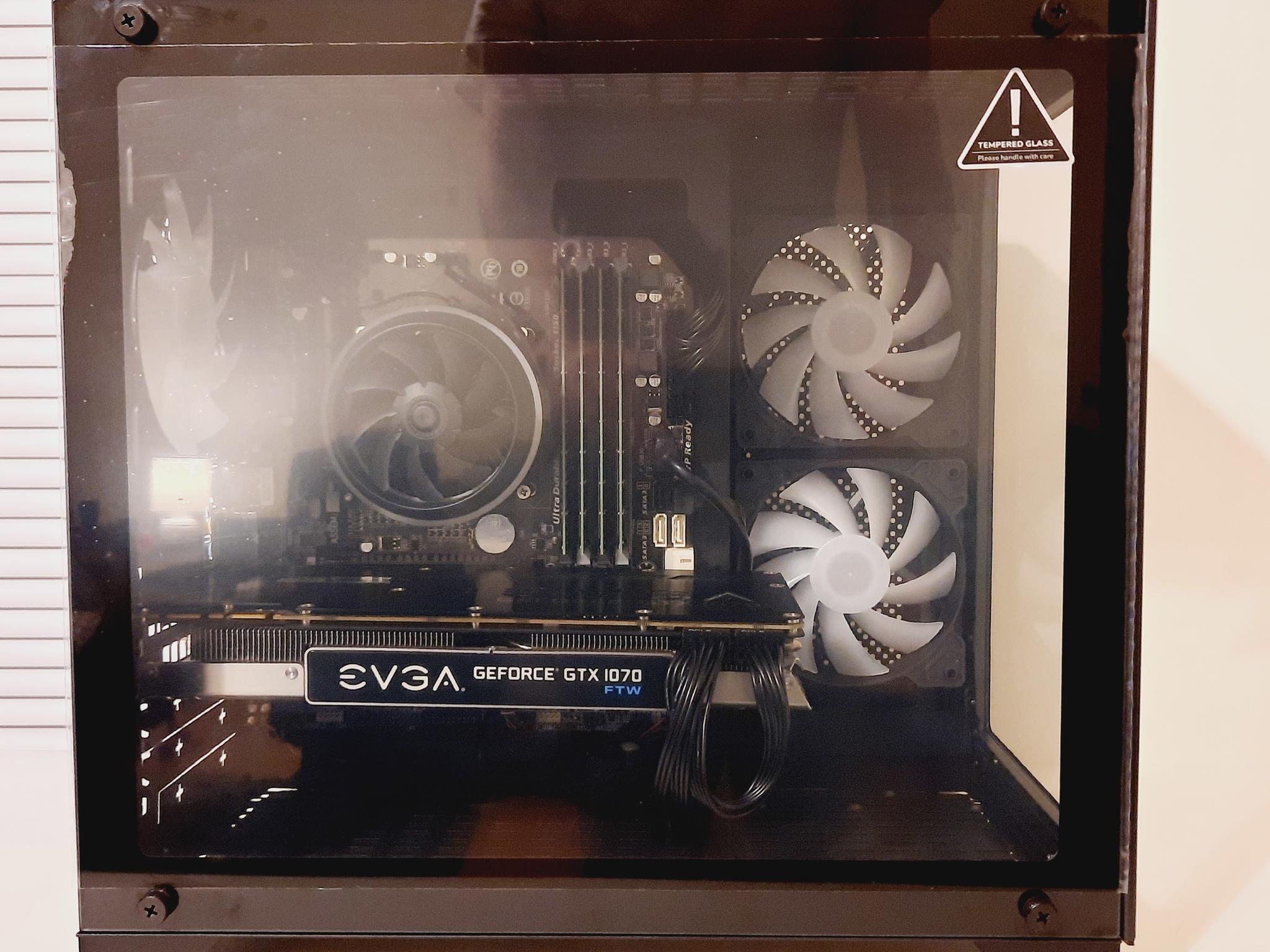 Newly built Gaming PC - Nvidia GTX 1070 8GB / Intel i7 4790 / 16GB RAM / 730GB SSD / RGB Fans