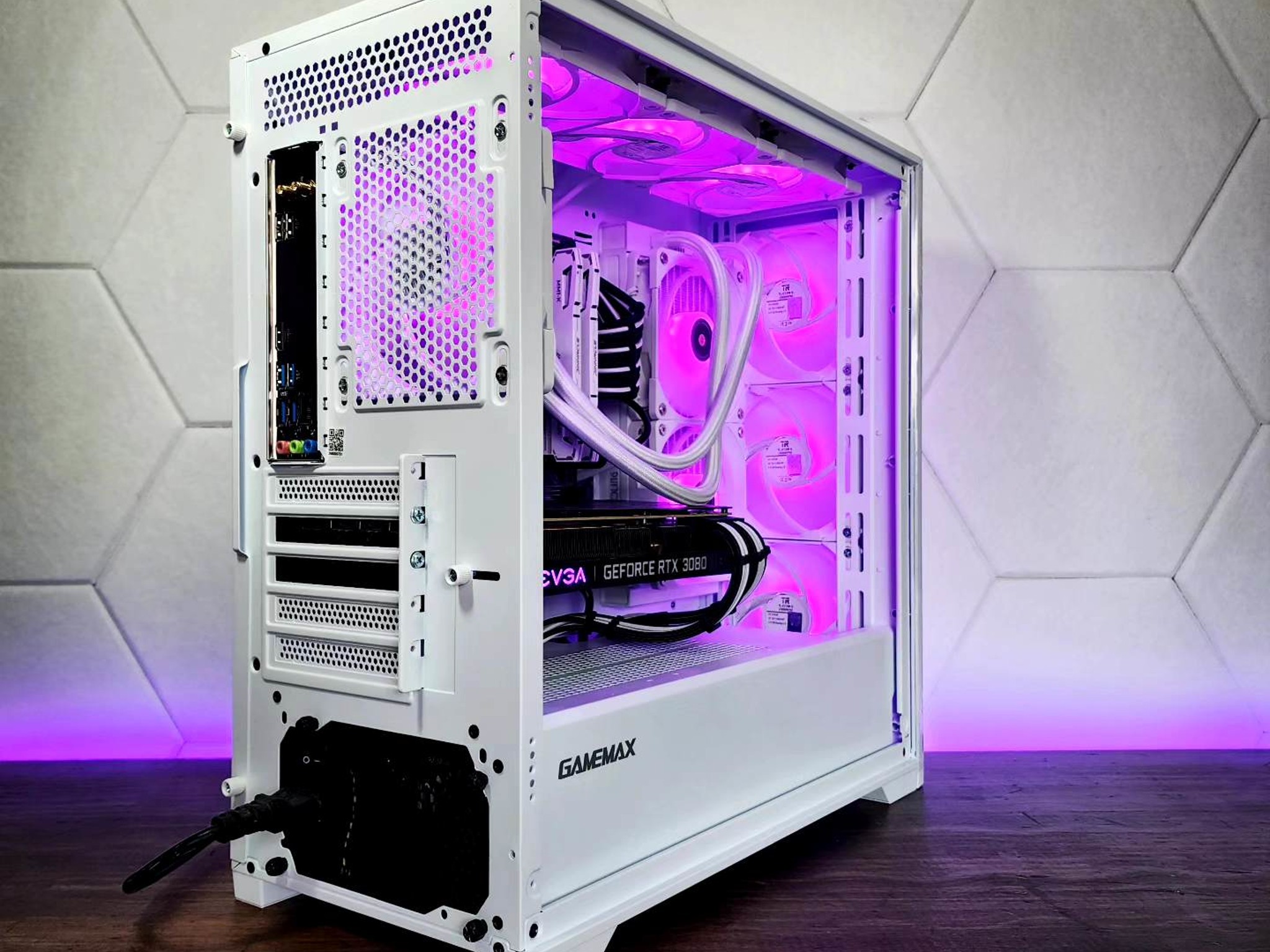 💜🤍💜 RTX 3080 // Ryzen 5 5600X // 32GB 3600MHz // 2TB NVMe