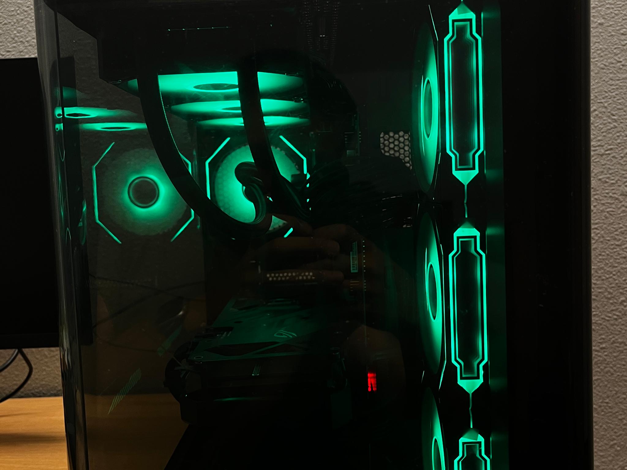 Radeon RX 6700 XT Custom Gaming PC - Ryzen 7 5800X, 32GB RAM, 1TB SSD