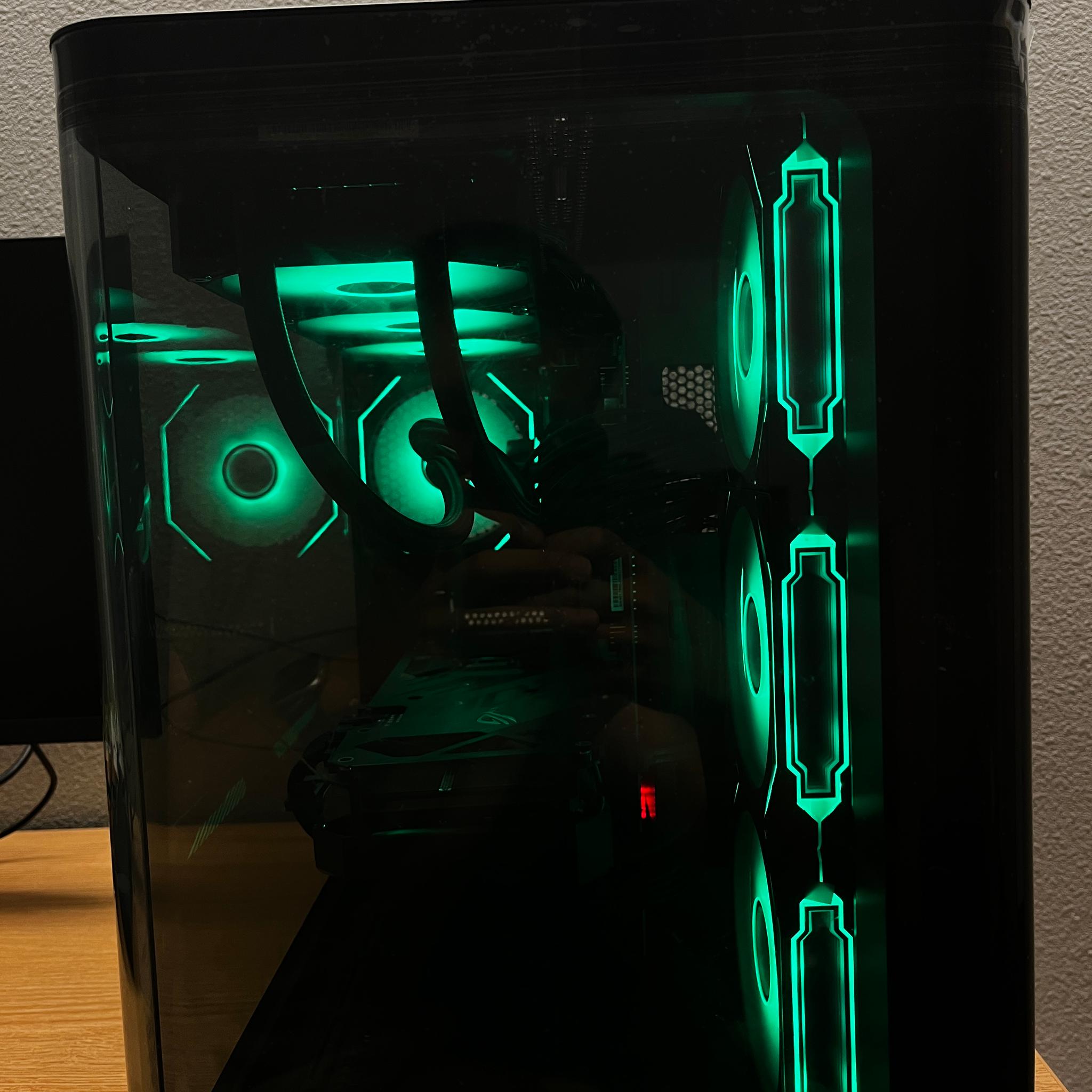 Radeon RX 6700 XT Custom Gaming PC - Ryzen 7 5800X, 32GB RAM, 1TB SSD