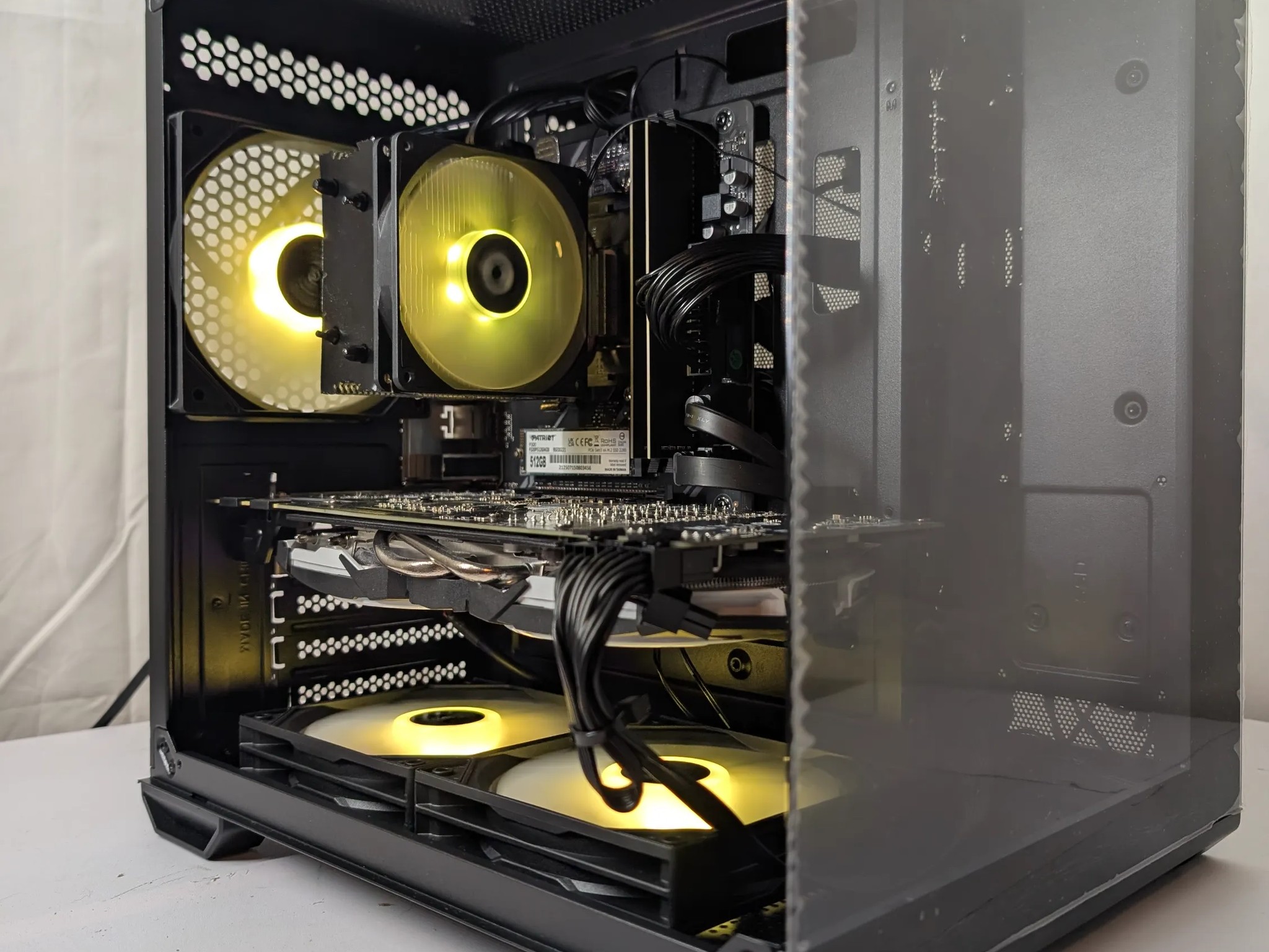 GTX 1070 TI | RYZEN 5 2600X | 16 GB DDR4| 500GB NVME