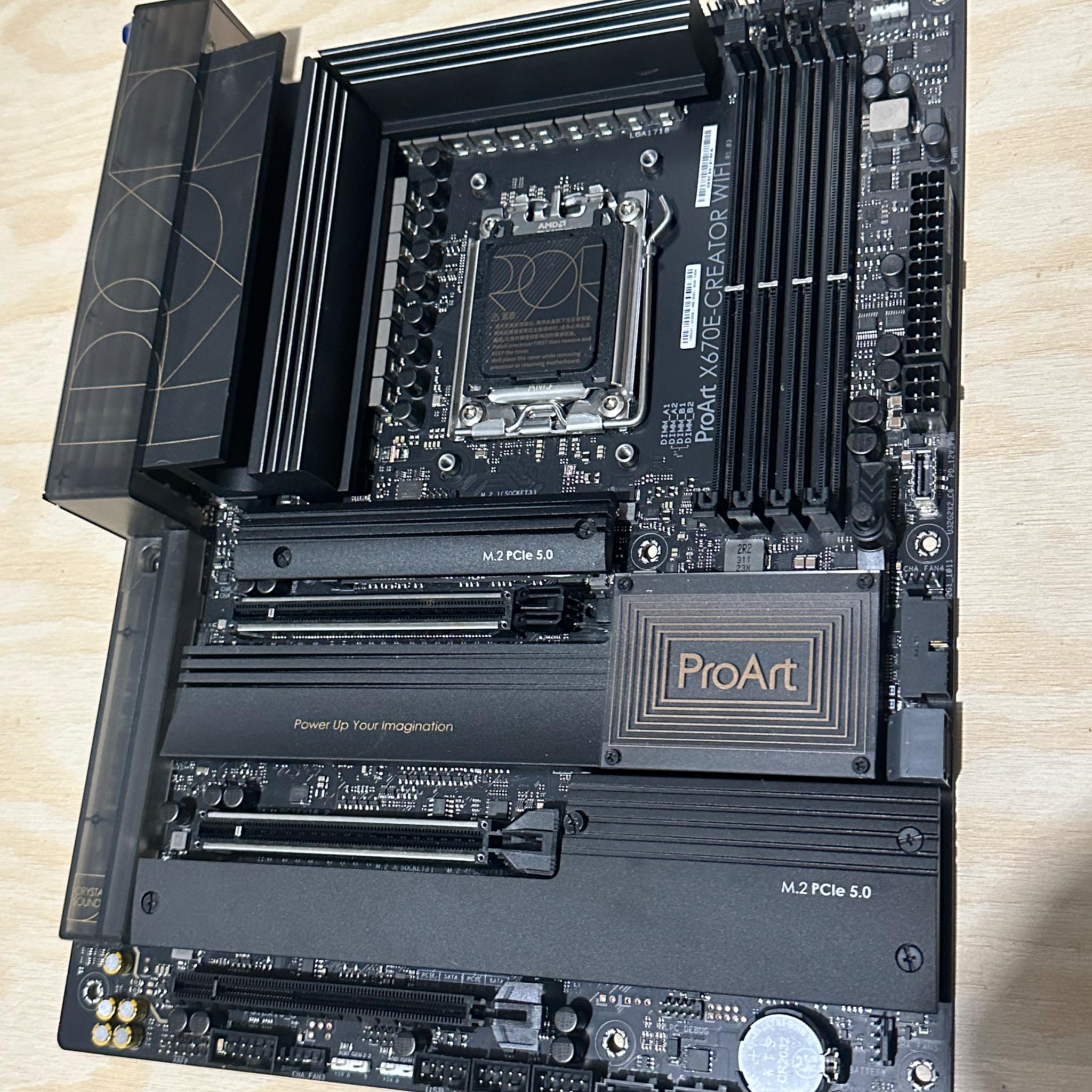 ASUS ProArt X670E-CREATOR WiFi