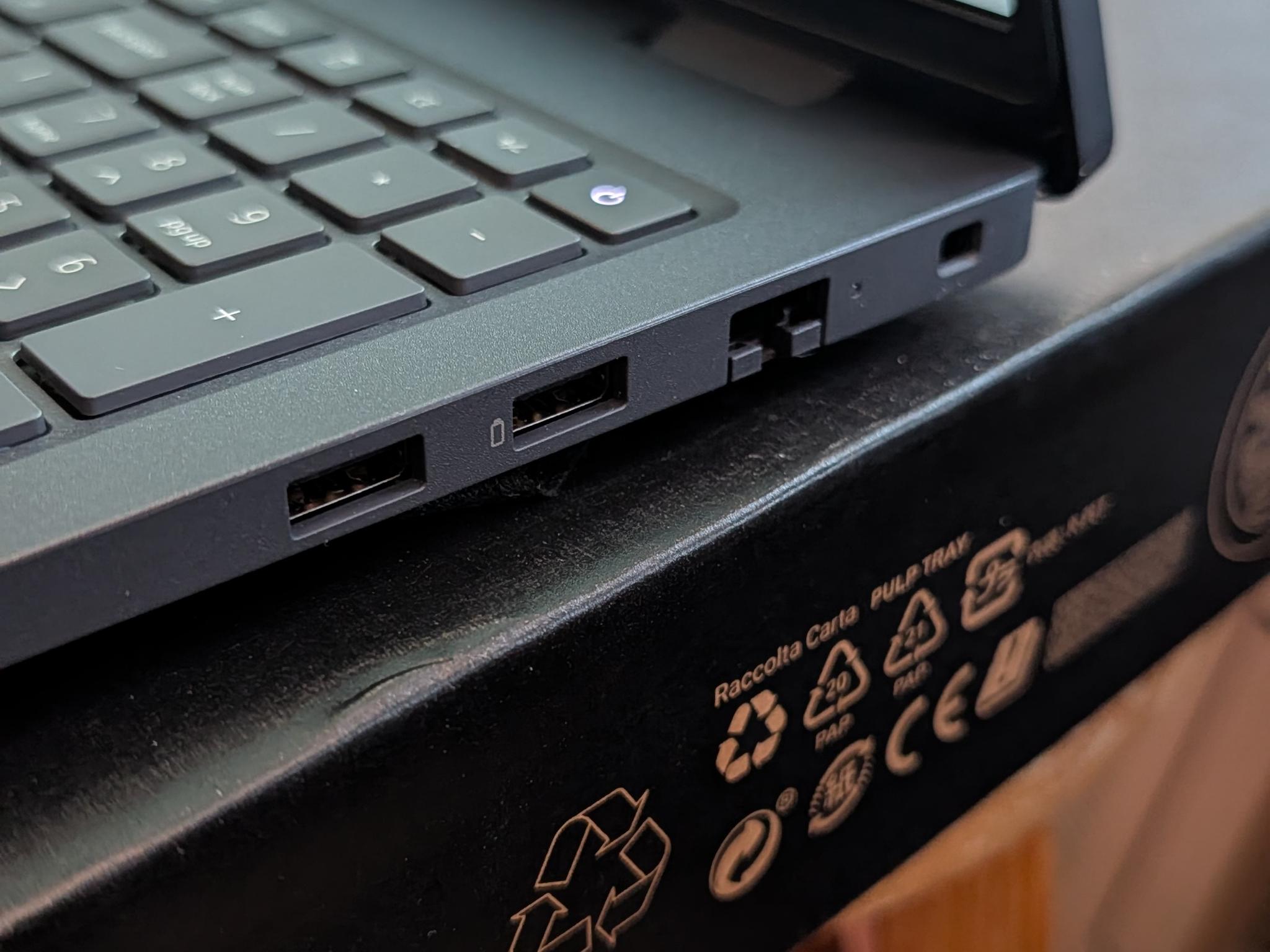 BNIB Dell Pro 16 Laptop Model: PC16255 AMD Ryzen™ 5 220 Processor with AMD Radeon™ 740M graphics