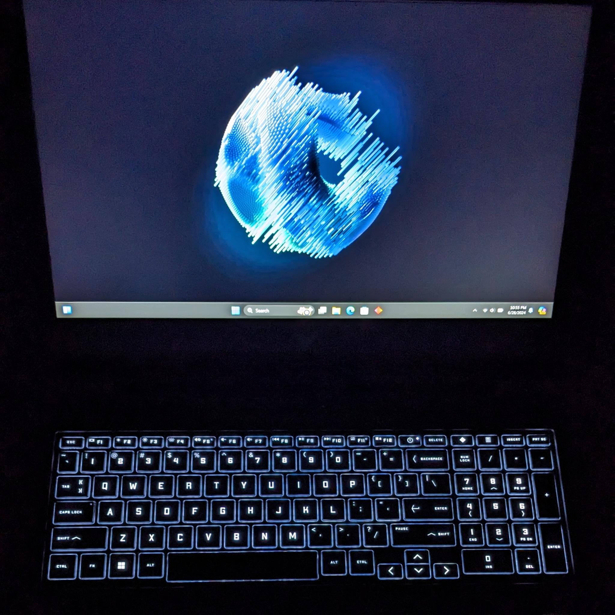 HP VICTUS 15.6" RTX 3050 i5-12450H 16GB 3200mhz 512GB NVMe 144Hz