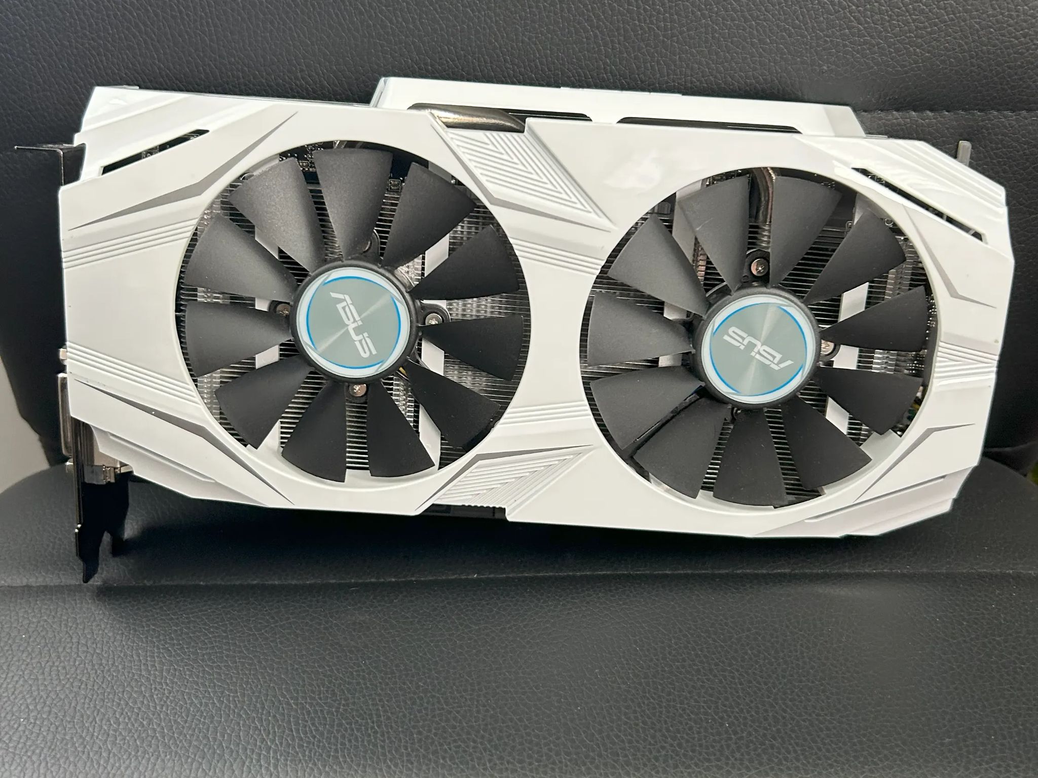 ASUS GTX 1060 3GB