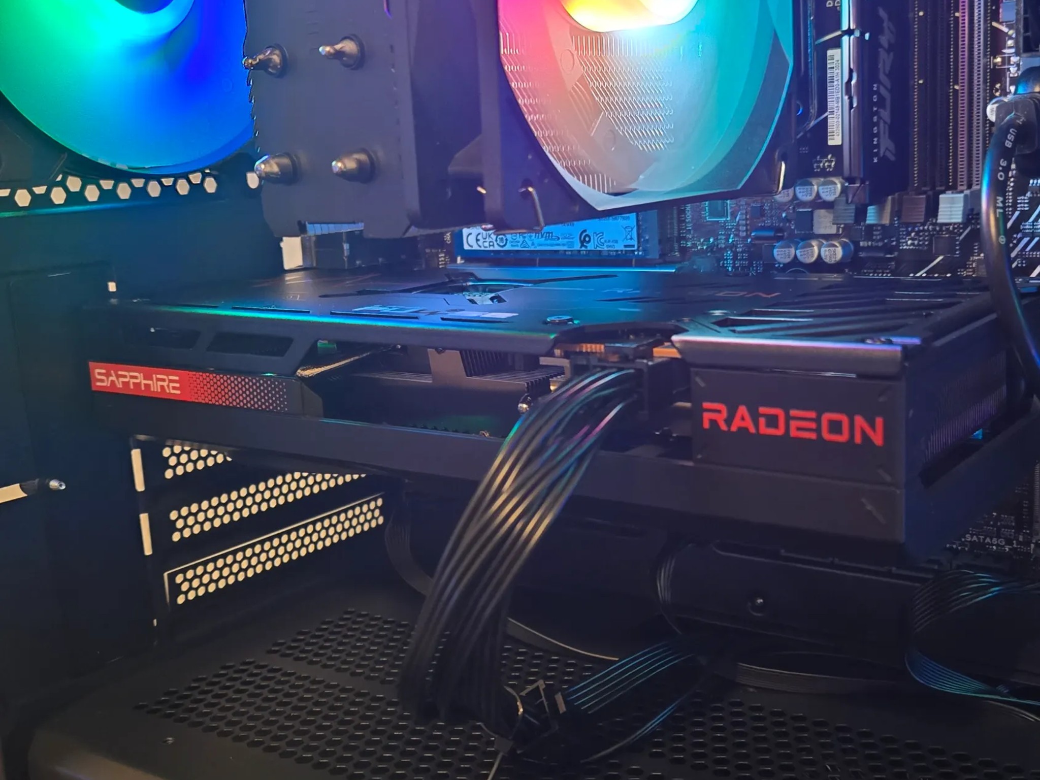 🧊 Ice Breaker 🧊 – Ryzen 5 8400F | RX 7600 | 32GB DDR5! 🎮