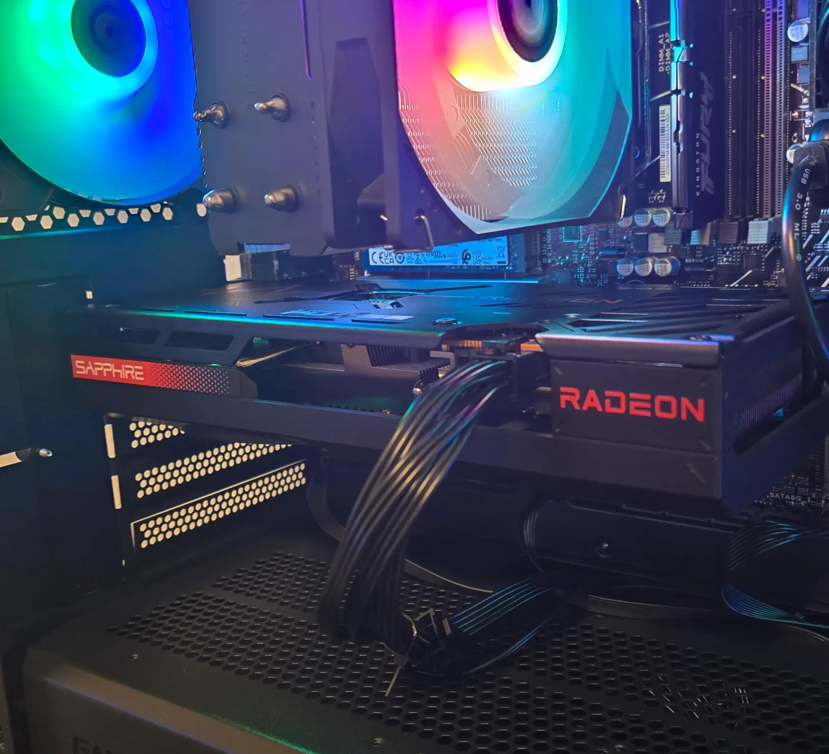 🧊 Ice Breaker 🧊 – Ryzen 5 8400F | RX 7600 | 32GB DDR5! 🎮