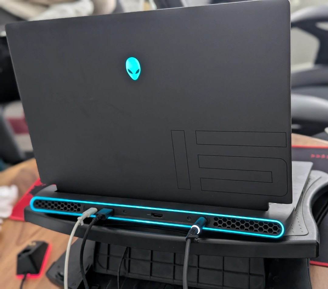 Alienware m15 R6 | Jawa