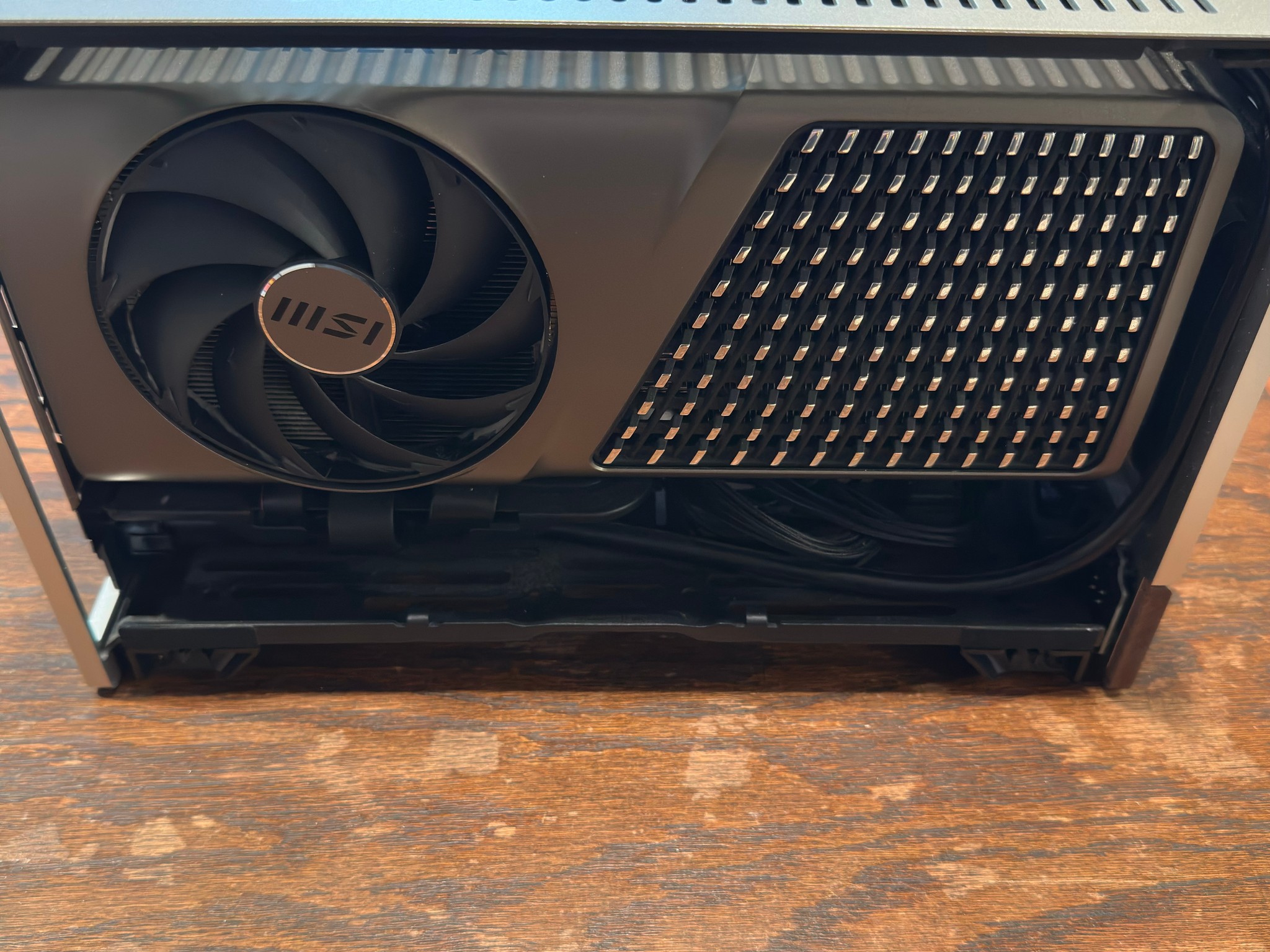 Minimalist RTX 4070TI Super X Ryzen 7 7800X3D PRO PC