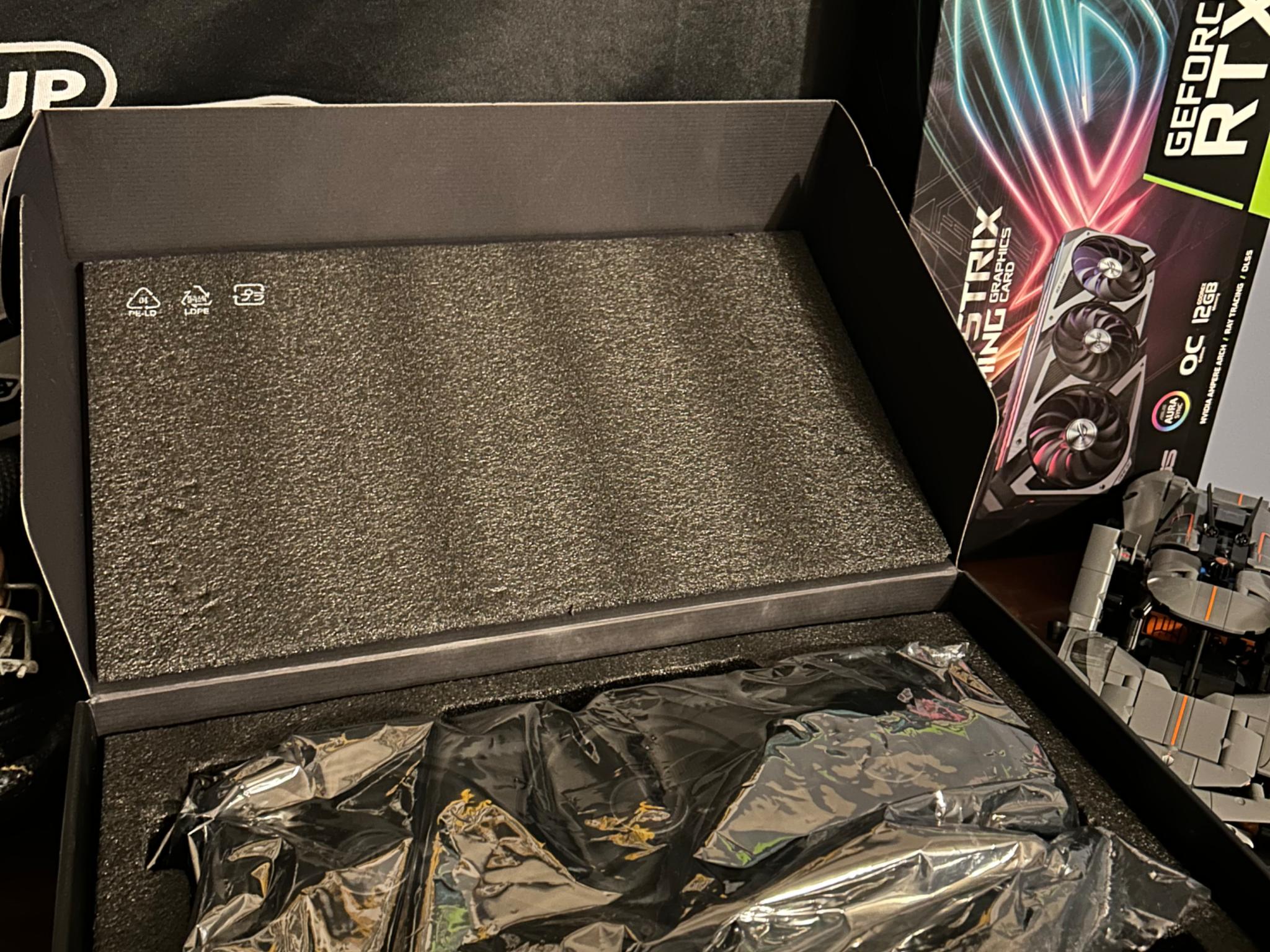 Asus ROG Strix NVIDIA GeForce RTX 3080 Ti OC