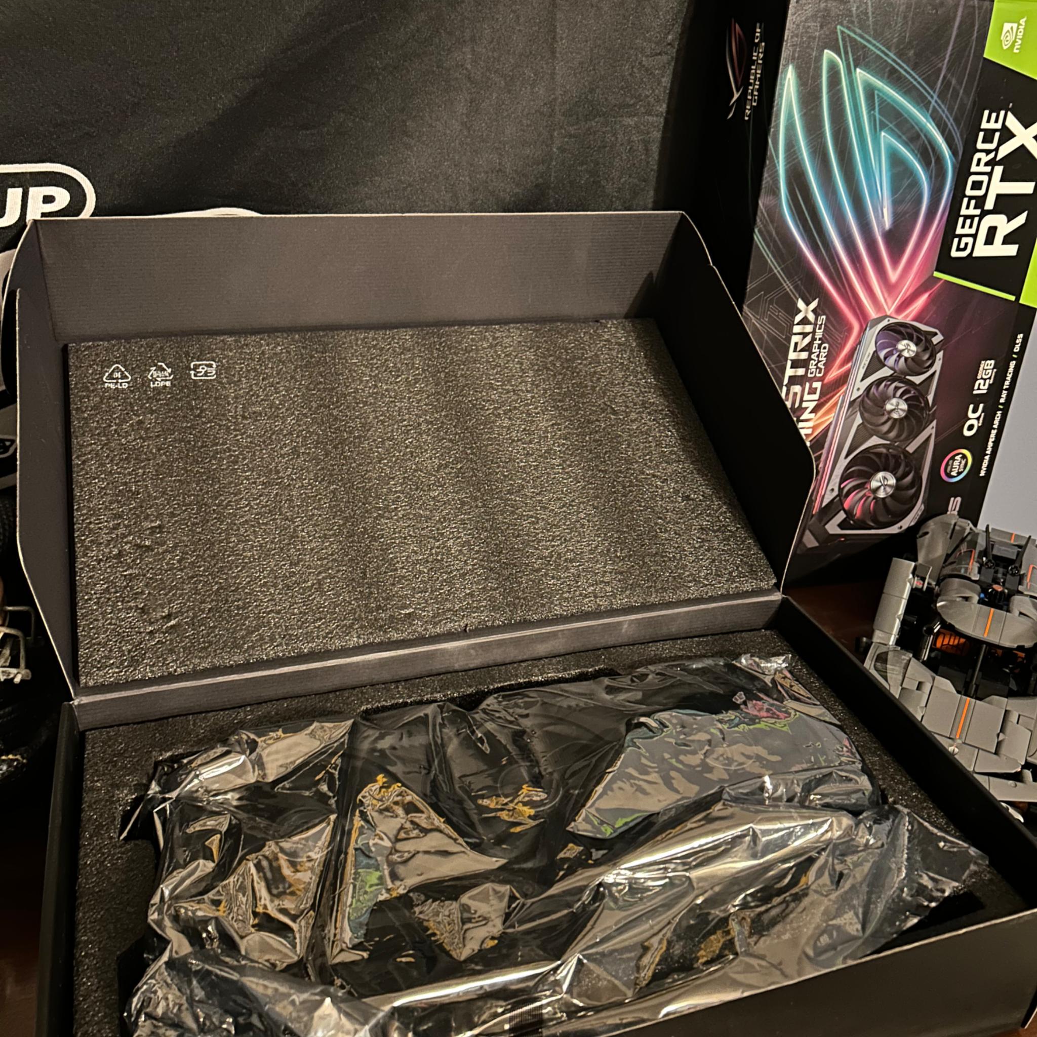 Asus ROG Strix NVIDIA GeForce RTX 3080 Ti OC