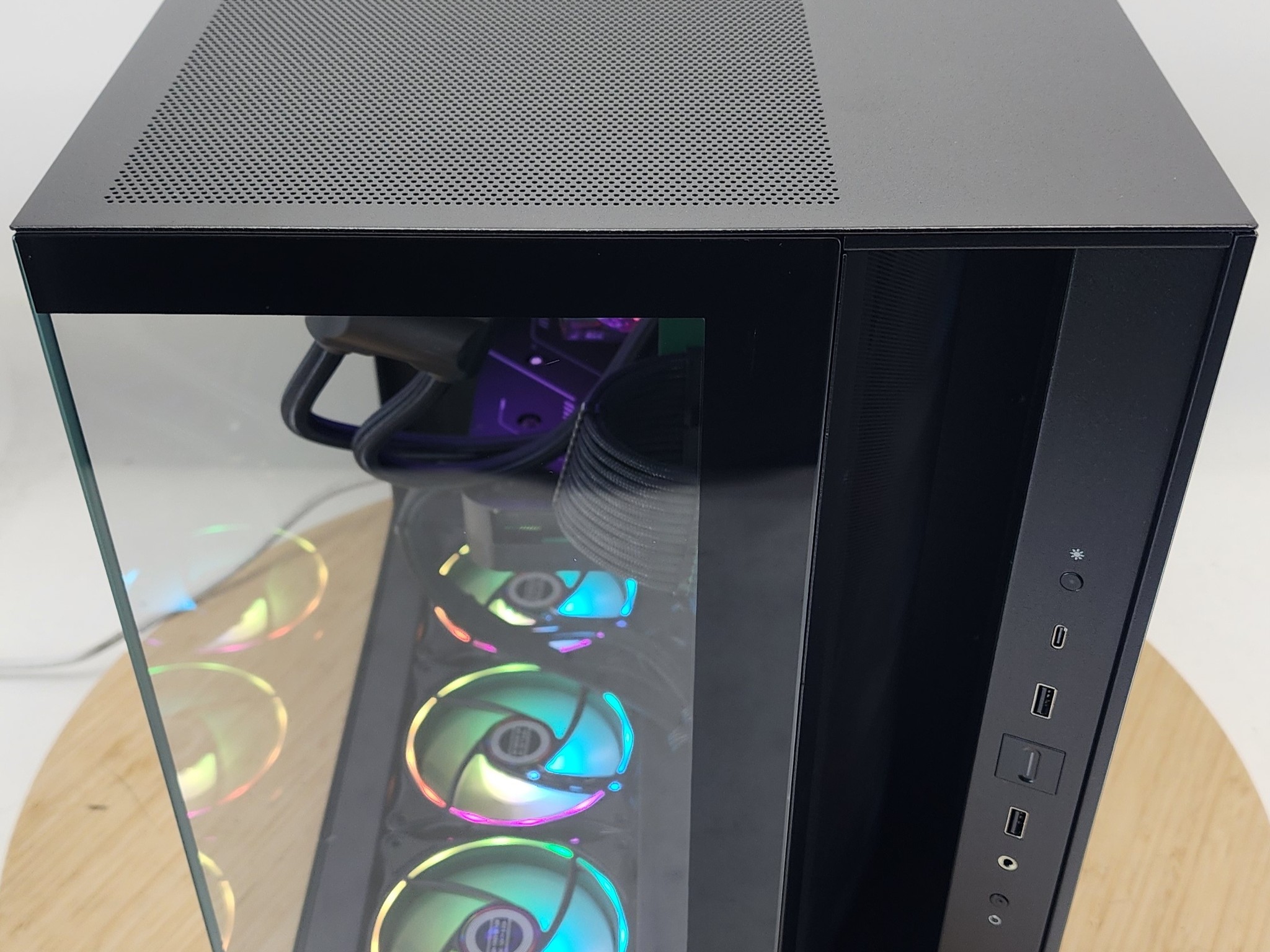 Gaming PC Ryzen 7 5800X 16GB RAM 1TB SSD RTX 4060 8GB Windows 11 Computer