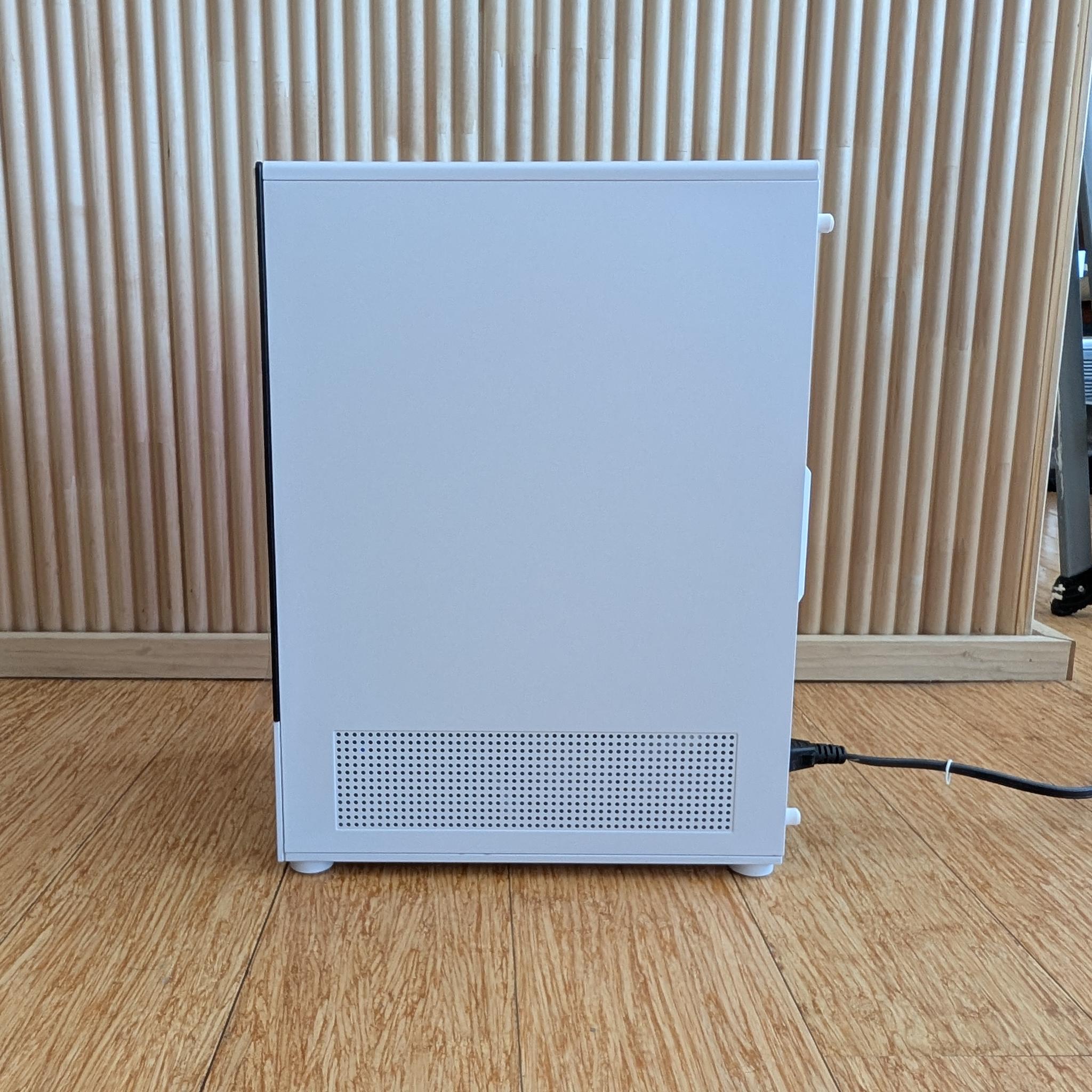 Custom RTX gaming PC | RTX 4060 TI | I7 8086K | 16GB DDR4 | 2.5 TB |