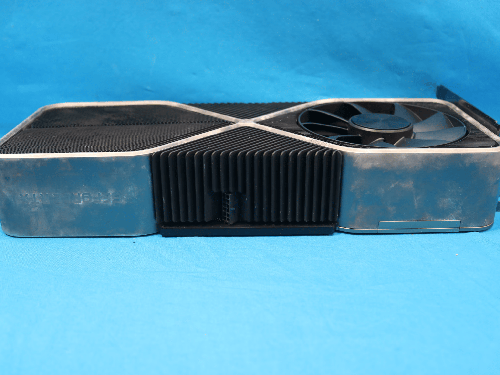 *Heavy Cosmetic Wear* NVIDIA GeForce RTX 3090 Founders Edition 24GB GDDR6X PCIe 4.0 Desktop GPU 