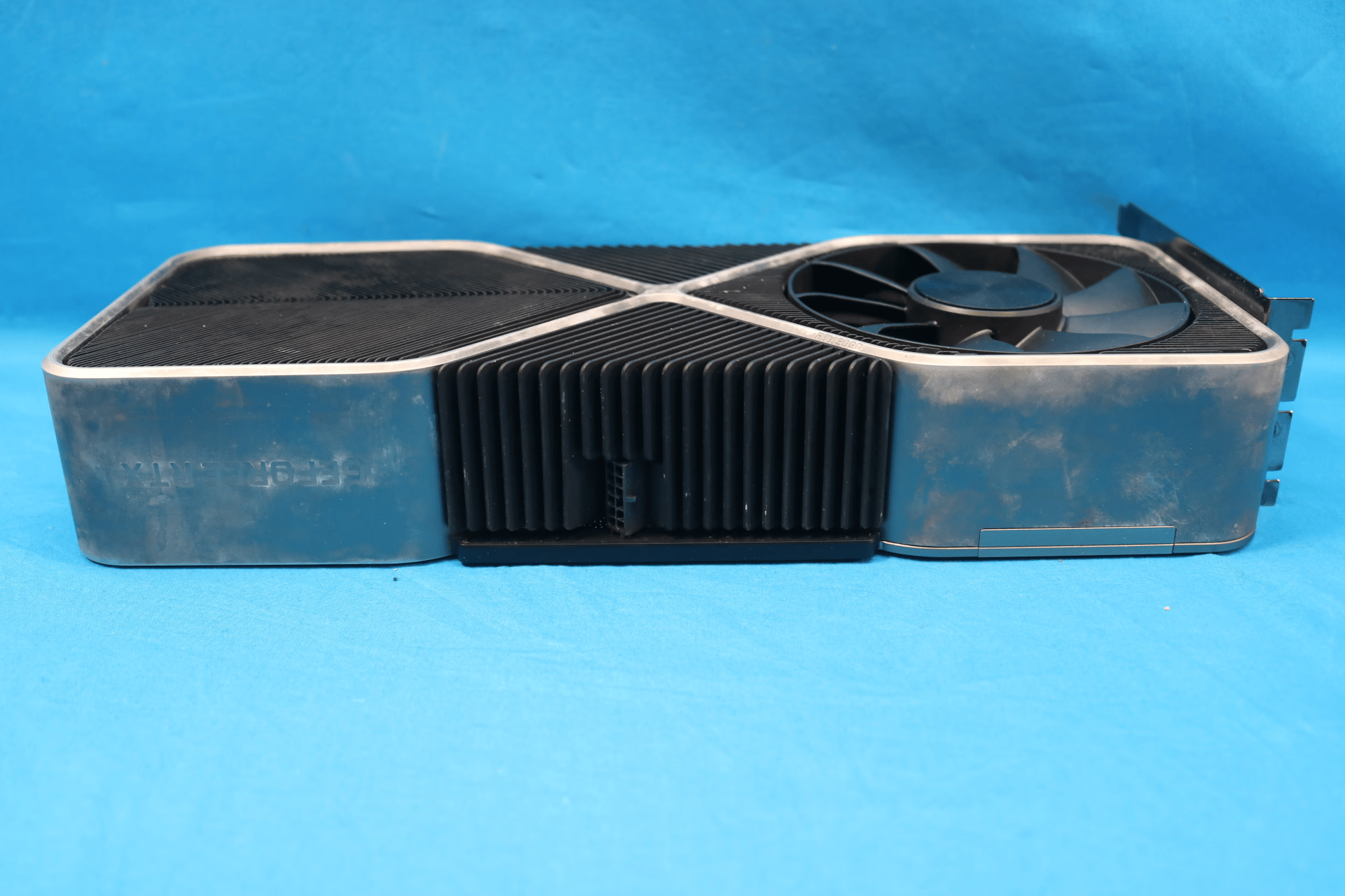 *Heavy Cosmetic Wear* NVIDIA GeForce RTX 3090 Founders Edition 24GB GDDR6X PCIe 4.0 Desktop GPU 
