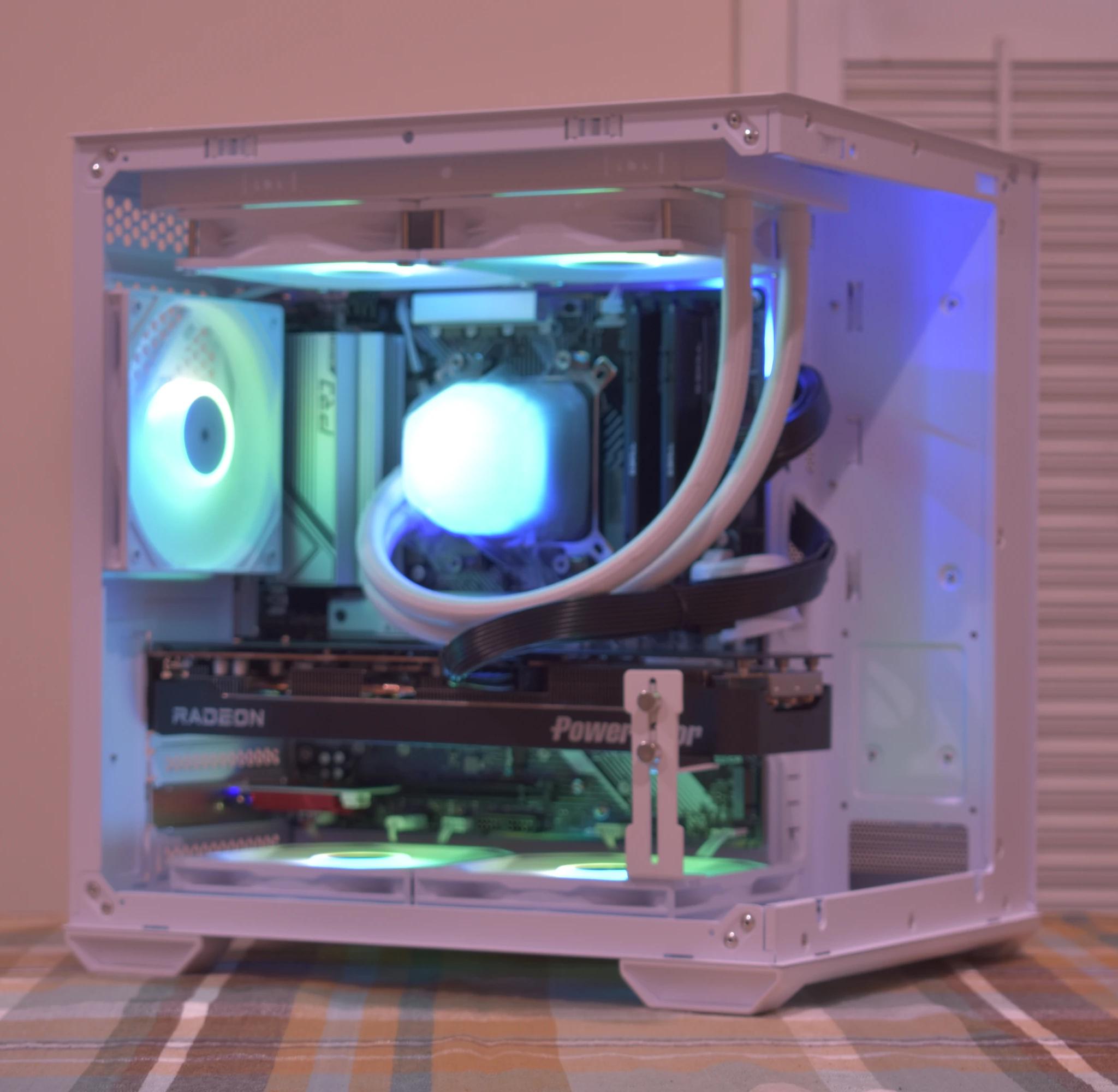 🚀Performance Gamer🚀 Ryzen 5 9600X | AMD RX 9070 16GB | 32GB DDR5 | 2TB nVME SSD | White RGB+Wifi
