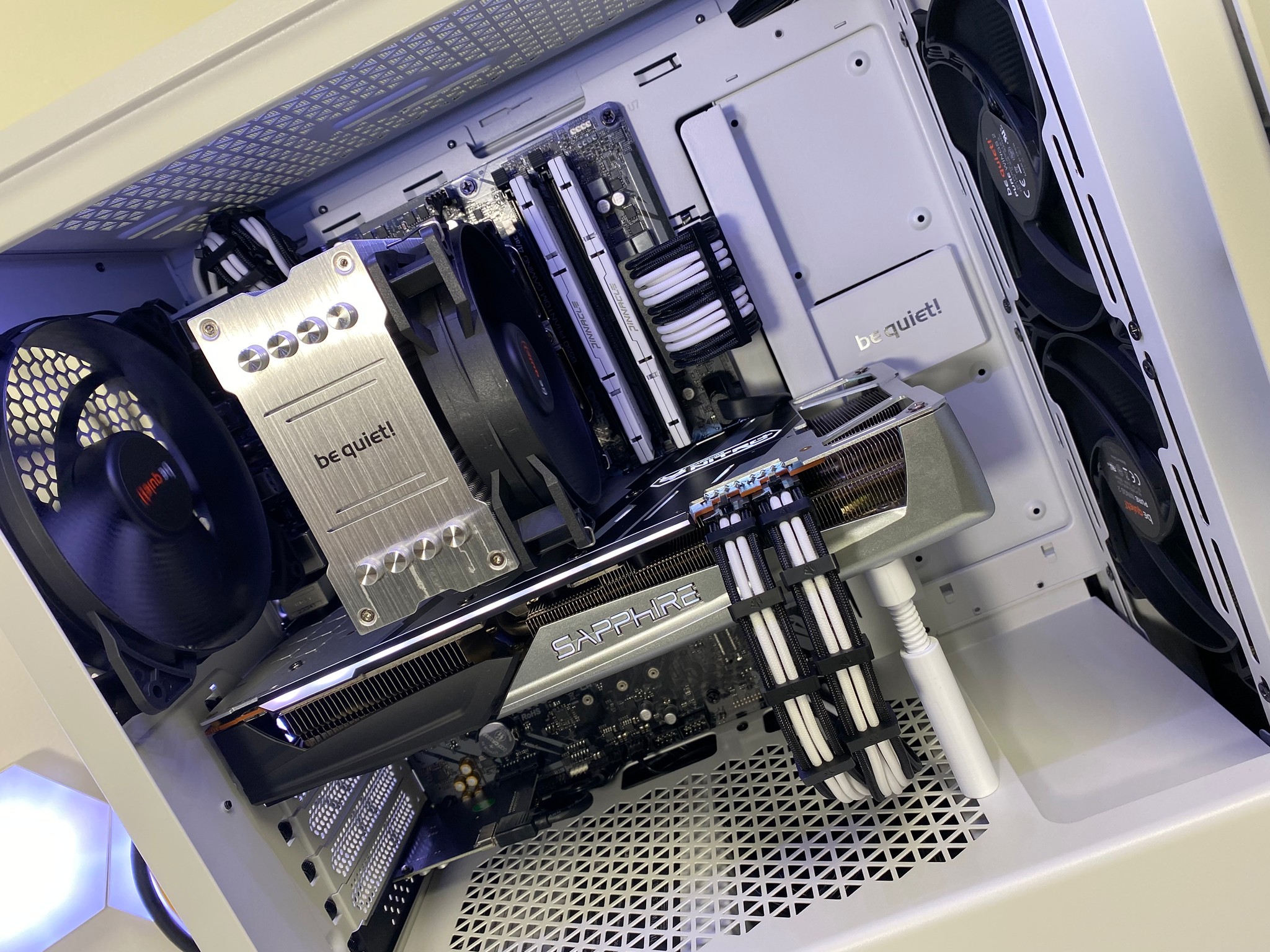 Black Friday Sale!!! 👻 RX5700XT /Ryzen 5 5500 /32GB / 512GB /1TB -👻 Phantom Force II 👻