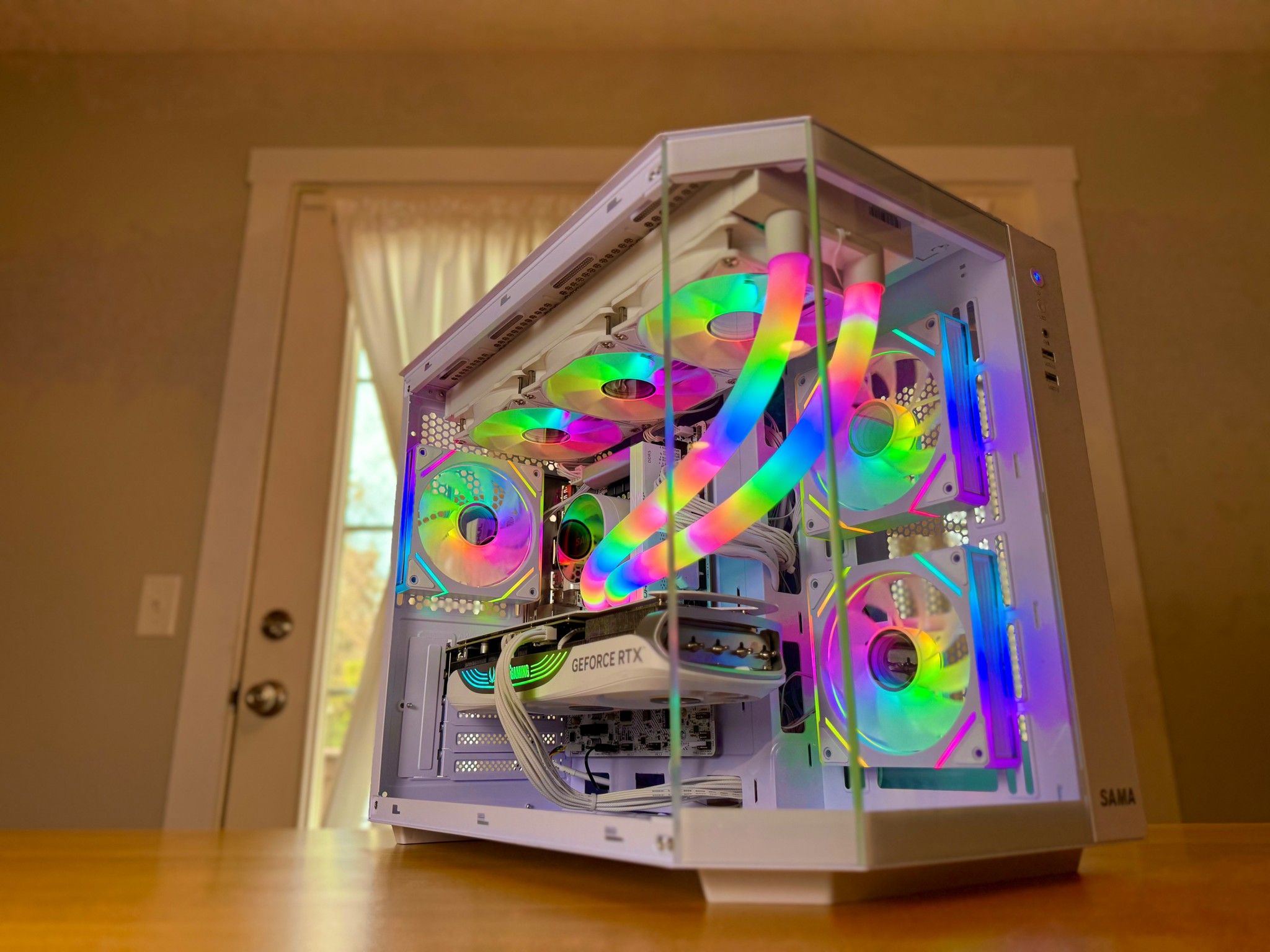 👑❄️| RTX 4070 TI, i7 12700k, 32gb DDR5, 2tb SSD, WiFi Equipped ARGB Gaming PC