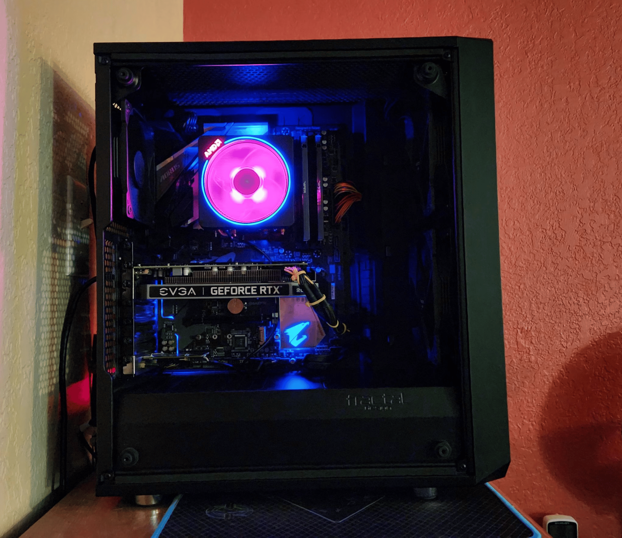 Ryzen 3600 with EVGA 2060 KO, great midrange PC!